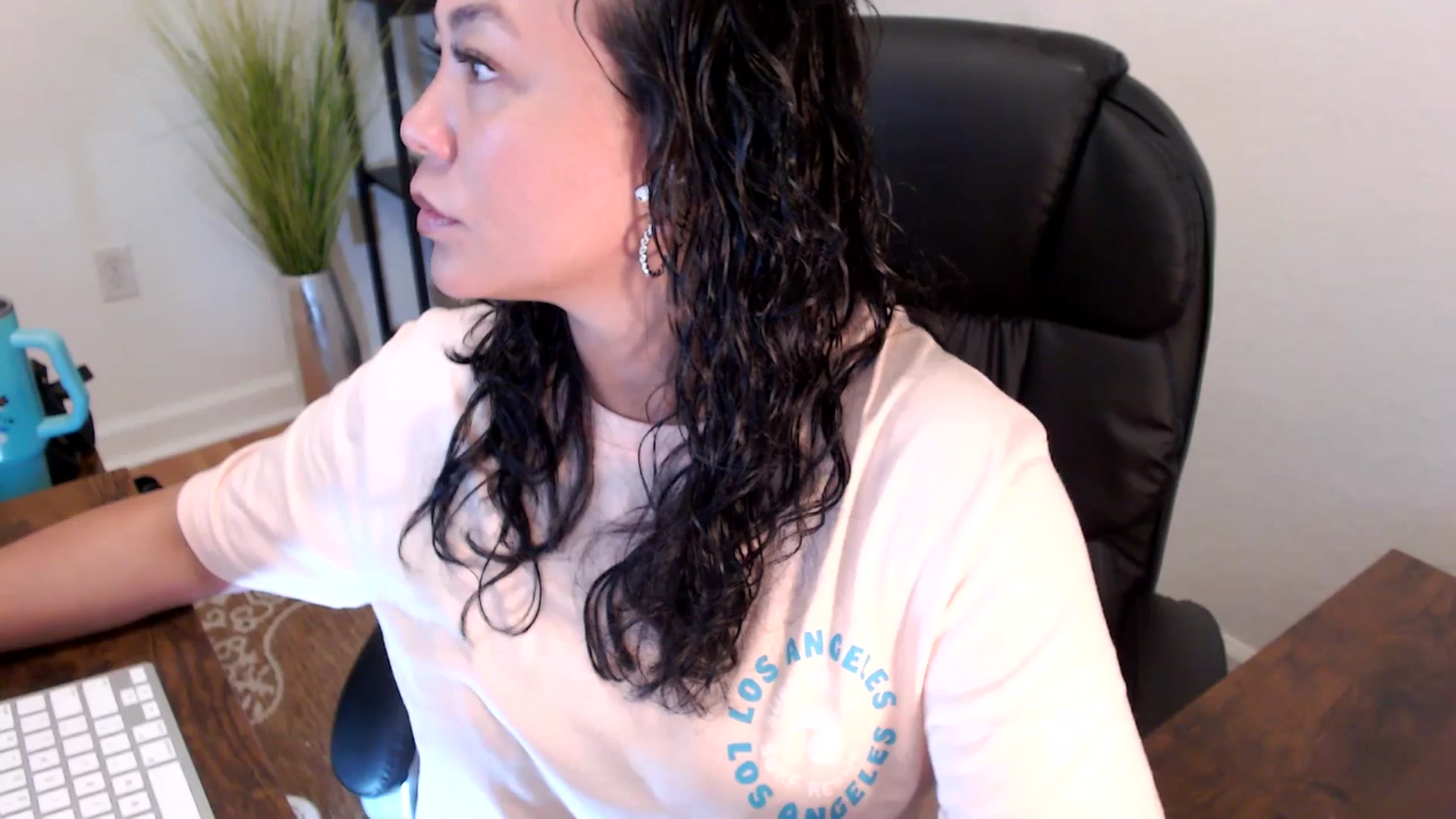 Gallery image thumbnail from MickaylaStar's myfreecams stream on, 04/29/2025, 15:45 image 16 of 20