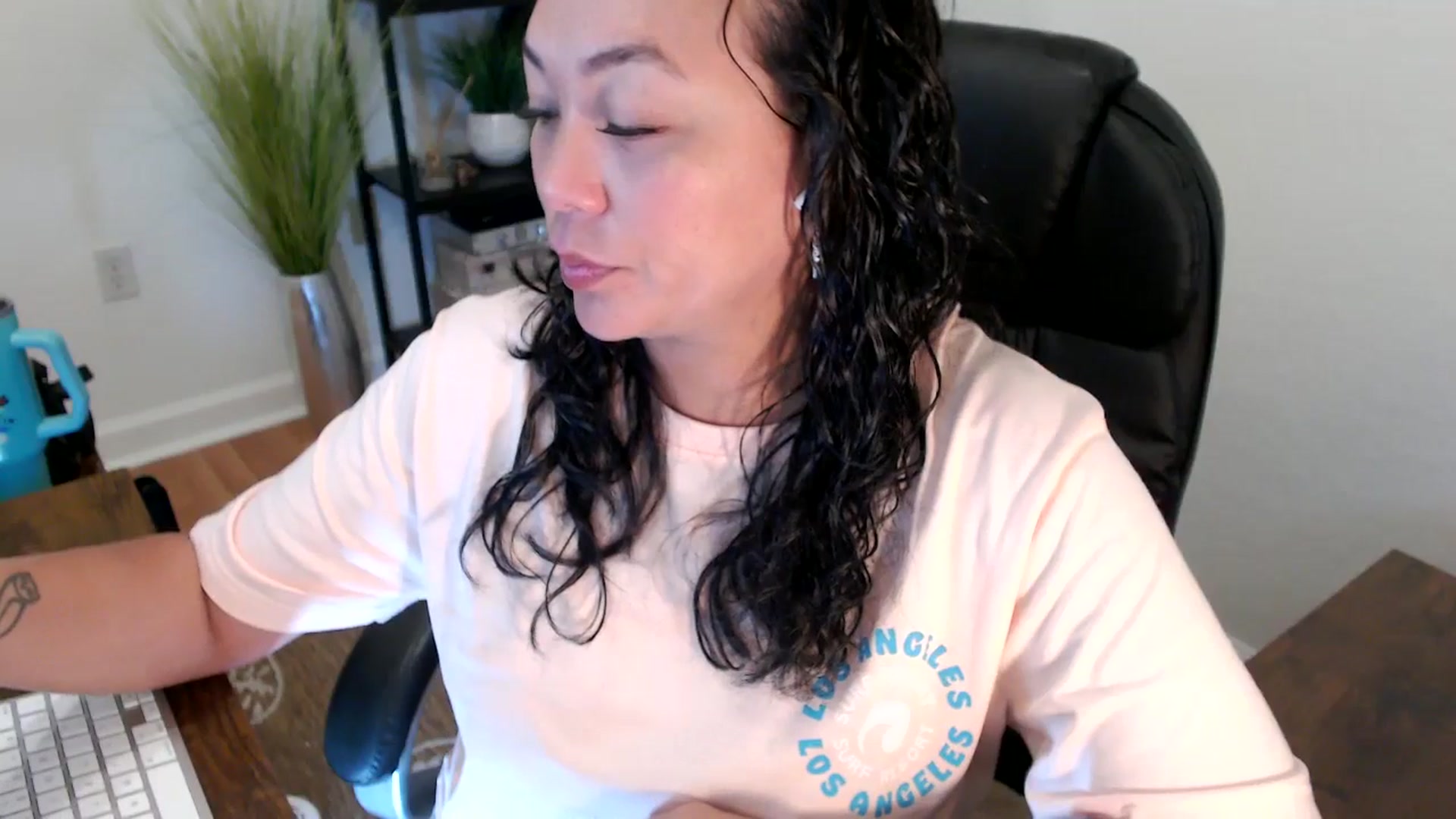 Gallery image thumbnail from MickaylaStar's myfreecams stream on, 04/29/2025, 15:45 image 18 of 20