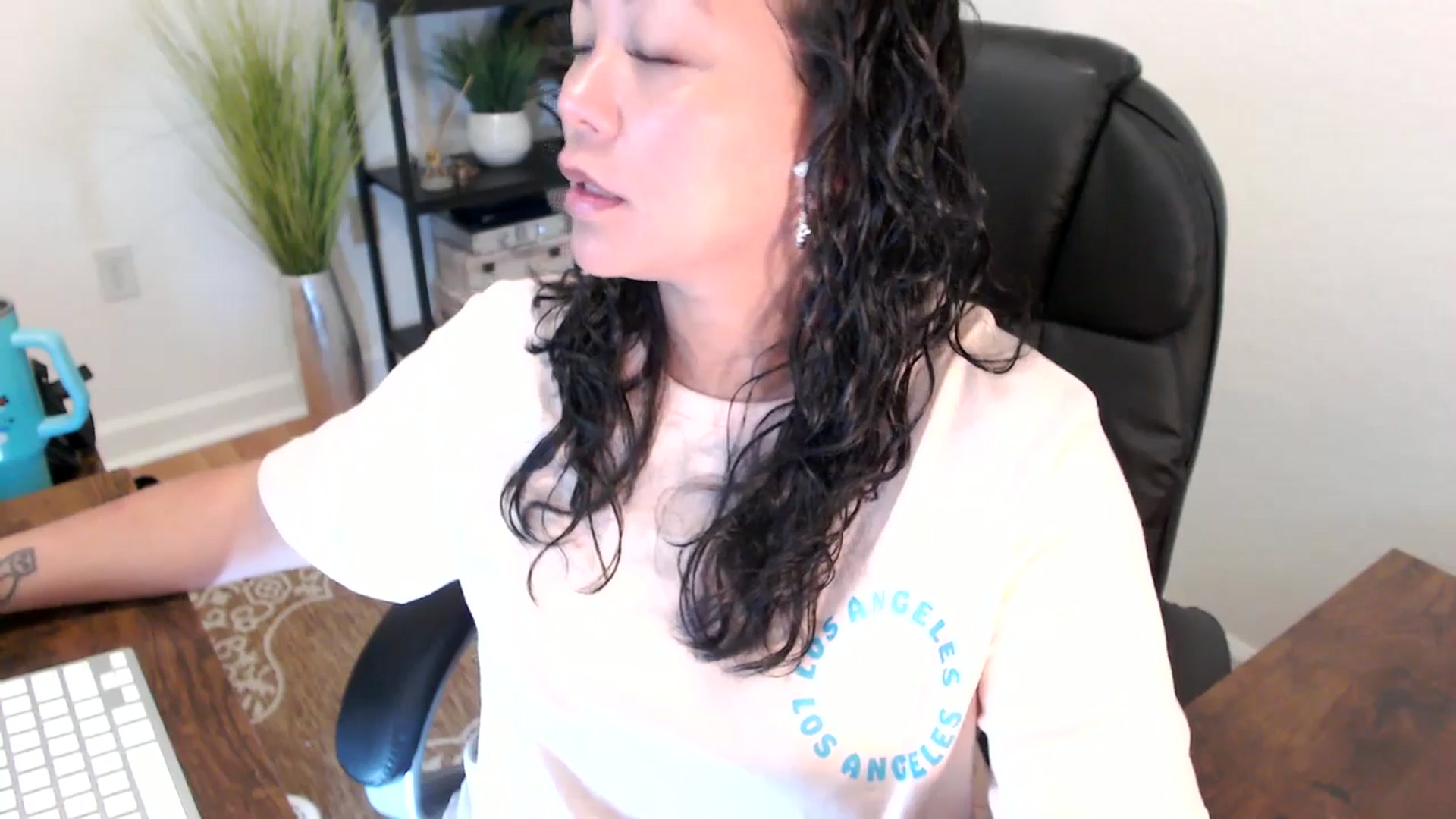 Gallery image thumbnail from MickaylaStar's myfreecams stream on, 04/29/2025, 15:45 image 3 of 20