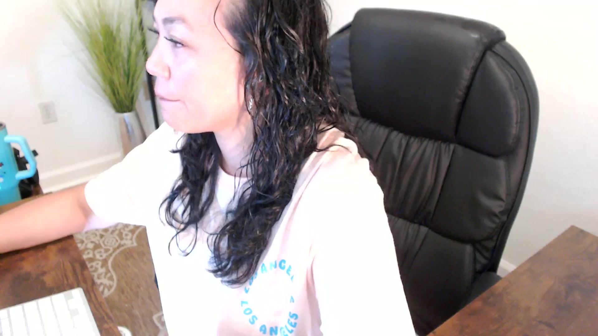 Gallery image thumbnail from MickaylaStar's myfreecams stream on, 04/29/2025, 15:45 image 9 of 20