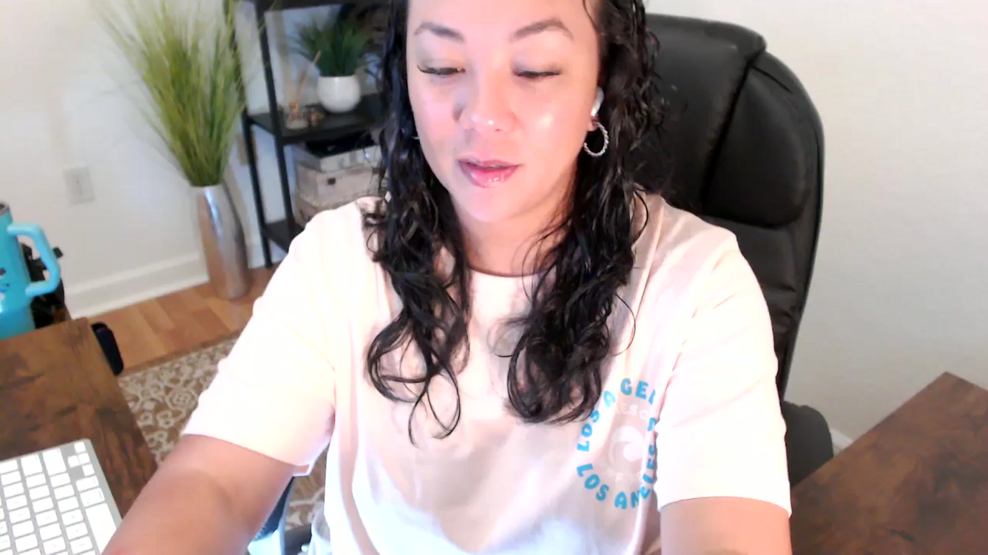 Gallery image thumbnail from MickaylaStar's myfreecams stream on, 04/29/2025, 15:45 image 6 of 20