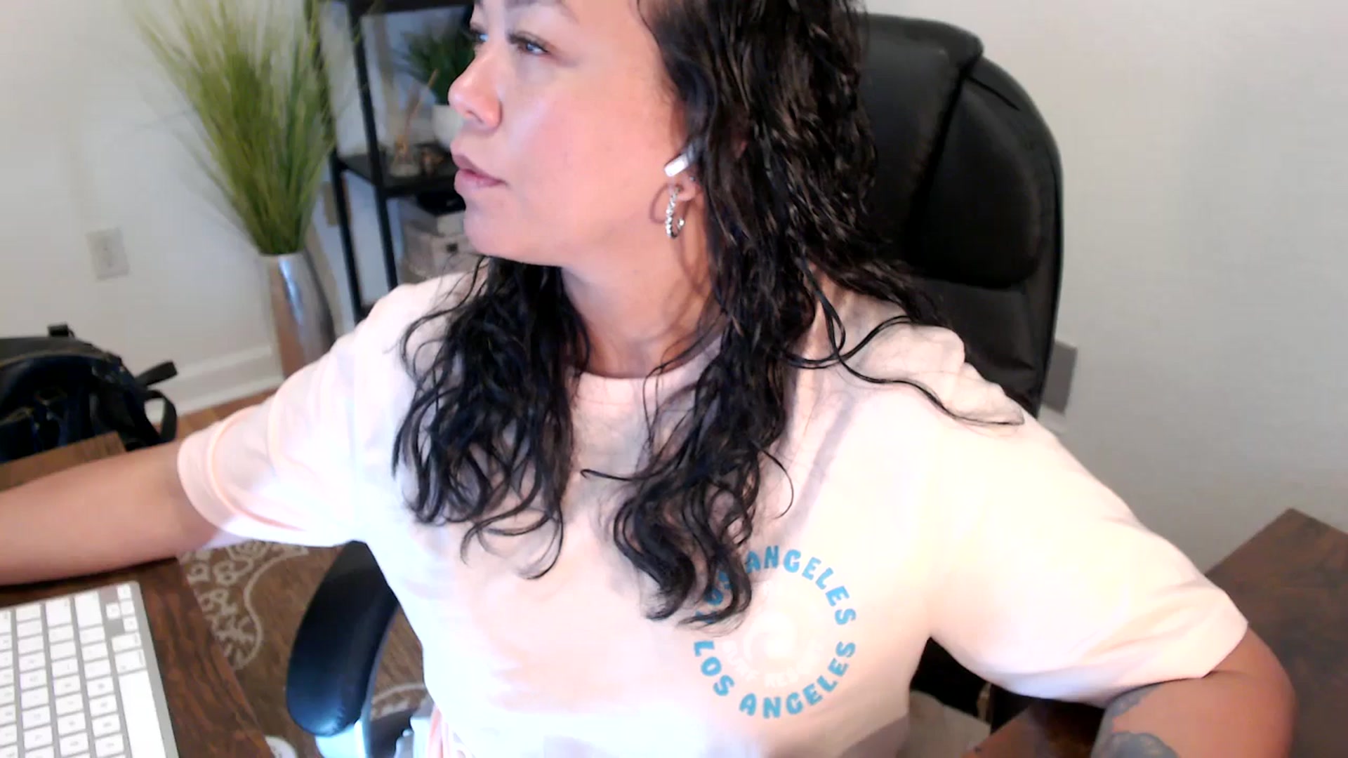 Gallery image thumbnail from MickaylaStar's myfreecams stream on, 04/29/2025, 16:30 image 11 of 20