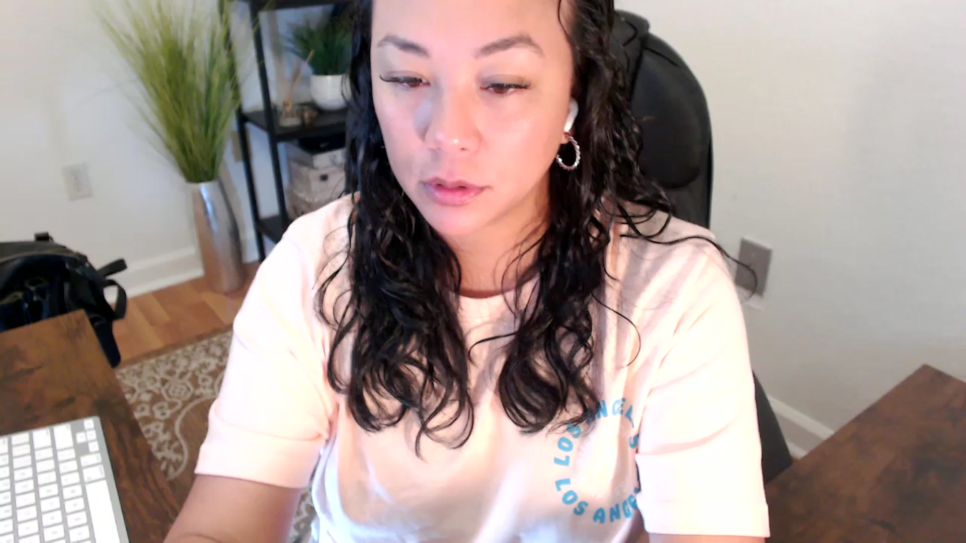 Gallery image thumbnail from MickaylaStar's myfreecams stream on, 04/29/2025, 16:30 image 3 of 20