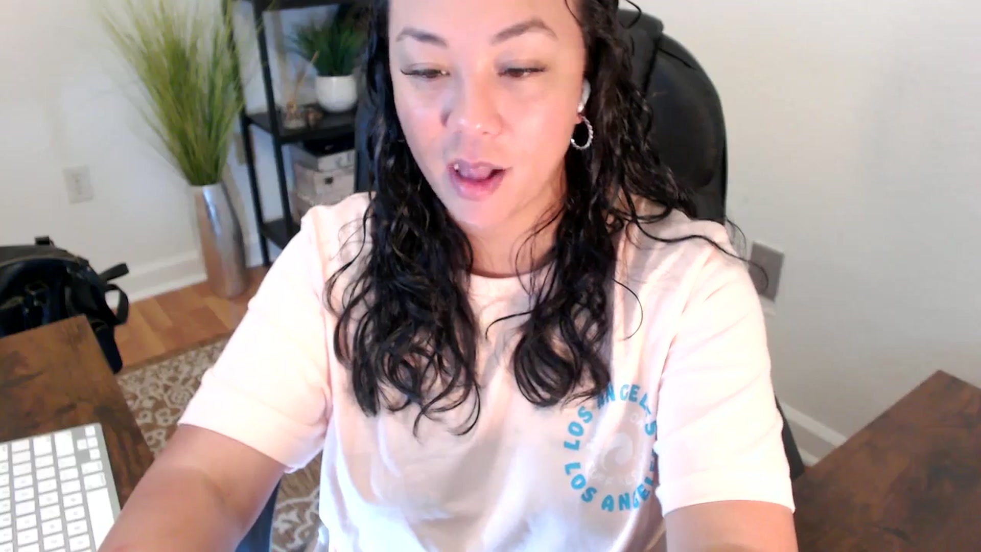 Gallery image thumbnail from MickaylaStar's myfreecams stream on, 04/29/2025, 16:30 image 6 of 20