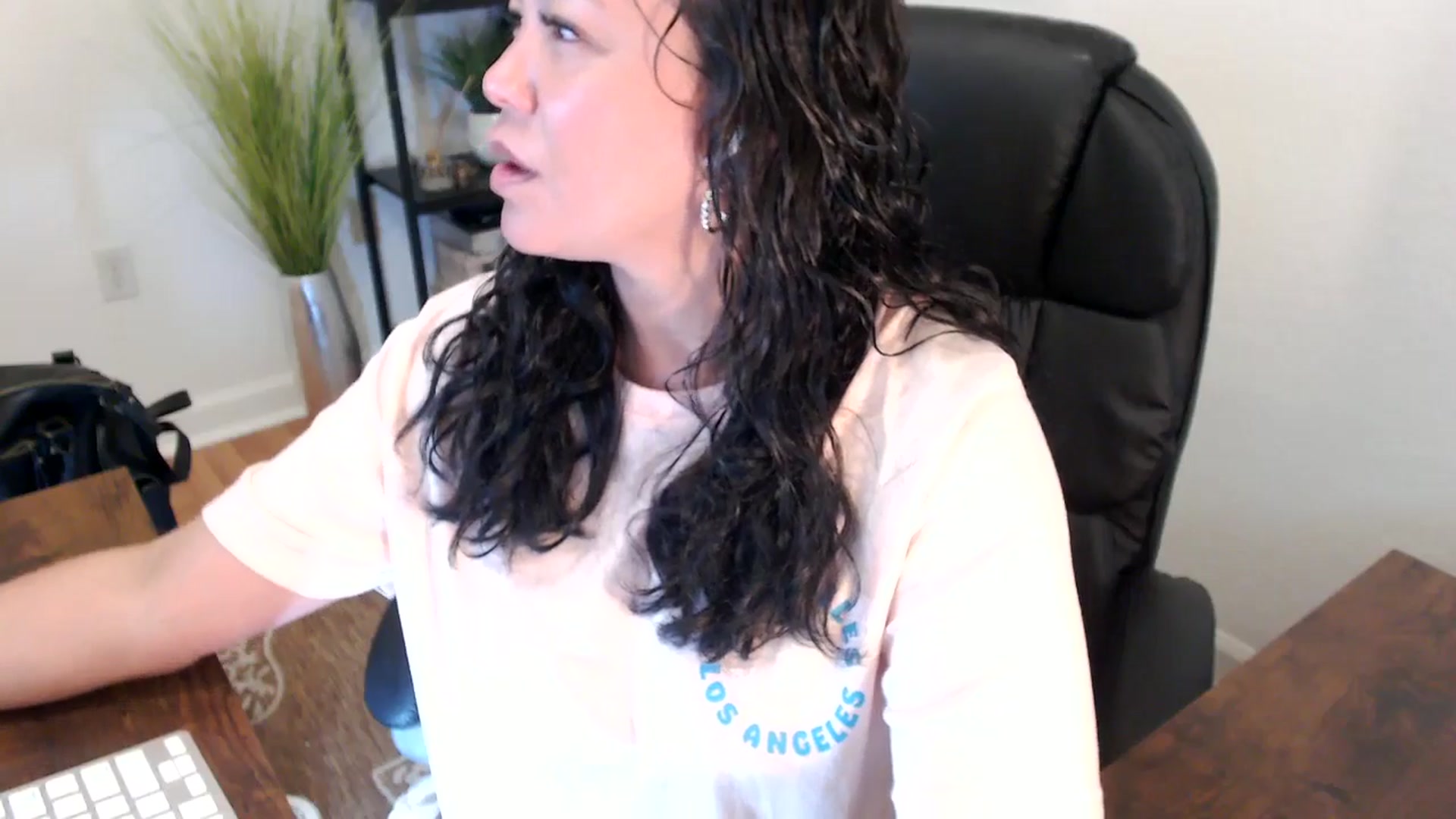 Gallery image thumbnail from MickaylaStar's myfreecams stream on, 04/29/2025, 16:50 image 6 of 20
