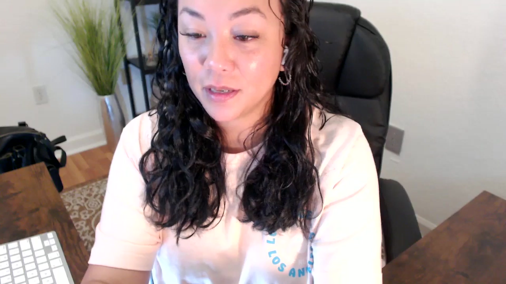Gallery image thumbnail from MickaylaStar's myfreecams stream on, 04/29/2025, 16:50 image 7 of 20