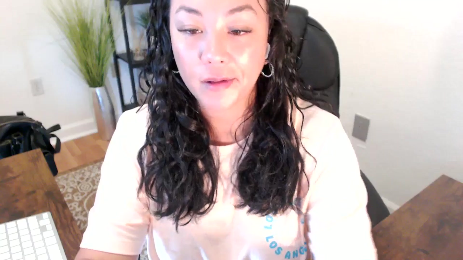 Gallery image thumbnail from MickaylaStar's myfreecams stream on, 04/29/2025, 16:50 image 19 of 20