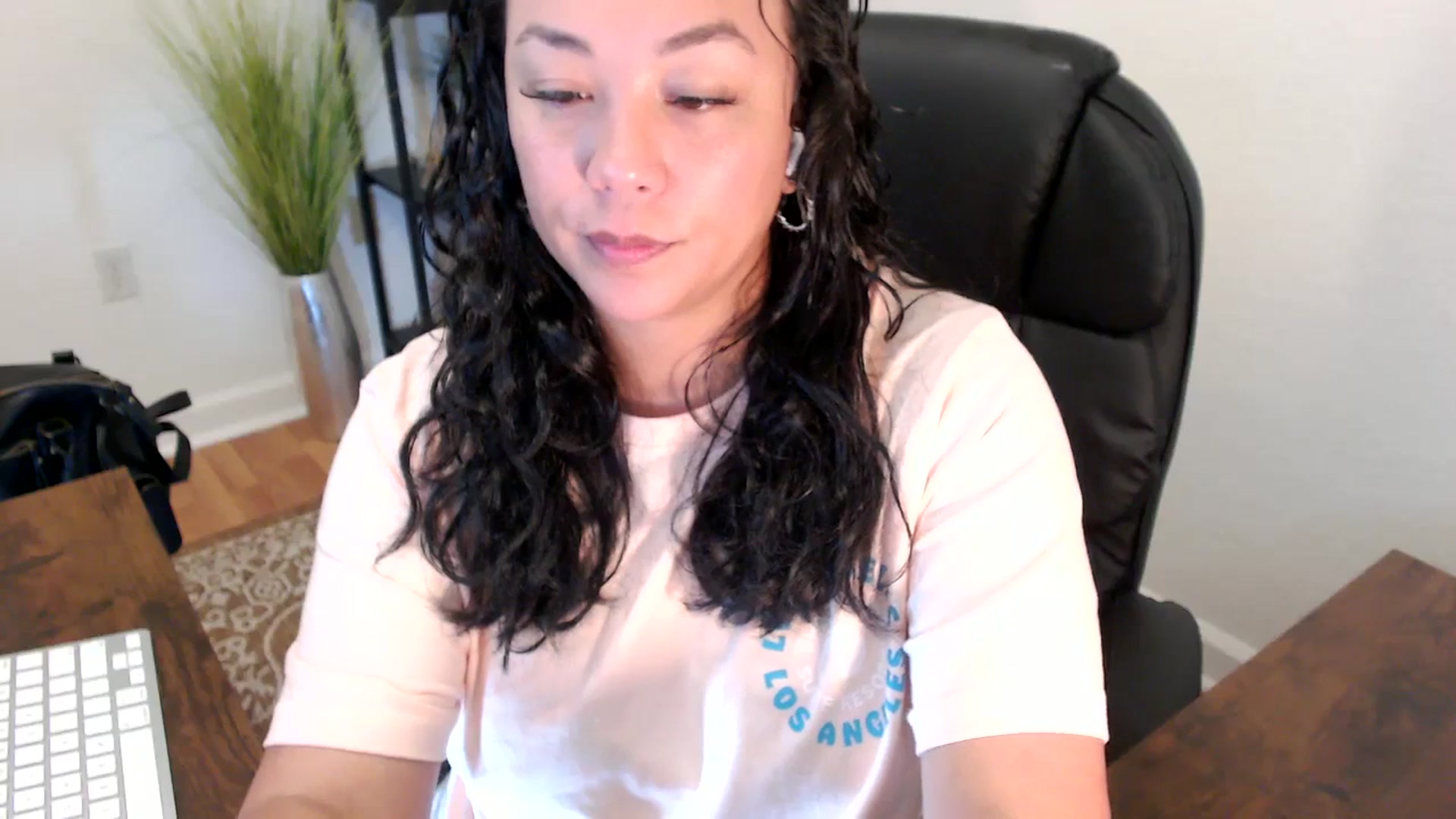 Gallery image thumbnail from MickaylaStar's myfreecams stream on, 04/29/2025, 16:50 image 4 of 20