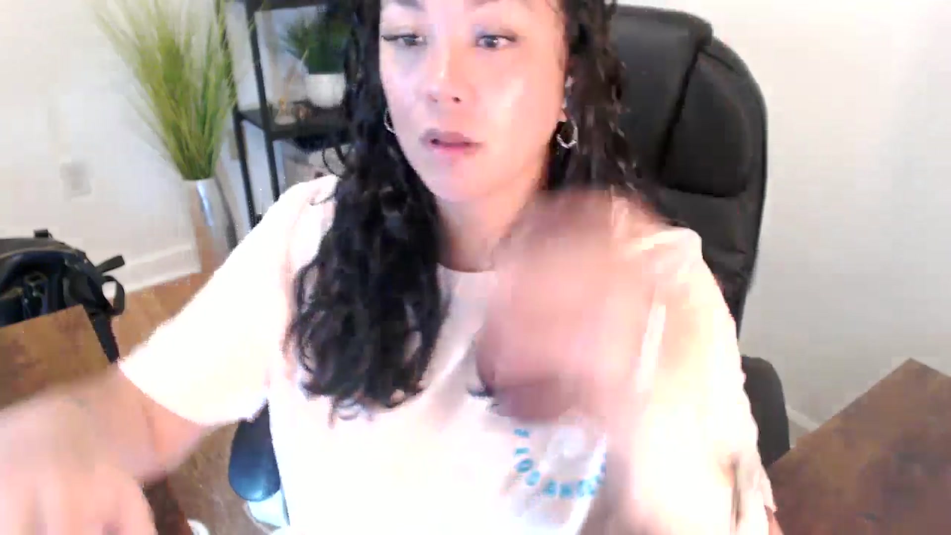 Gallery image thumbnail from MickaylaStar's myfreecams stream on, 04/29/2025, 16:50 image 12 of 20