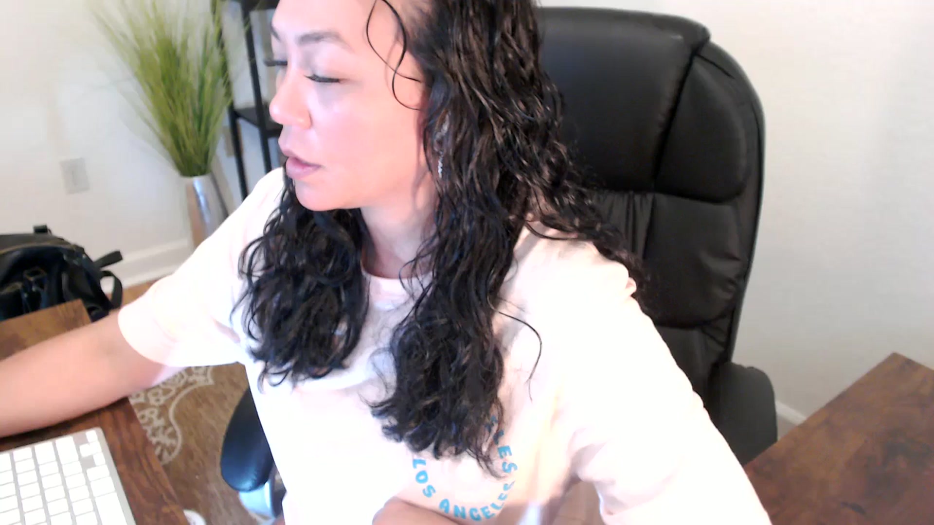 Gallery image thumbnail from MickaylaStar's myfreecams stream on, 04/29/2025, 16:50 image 17 of 20