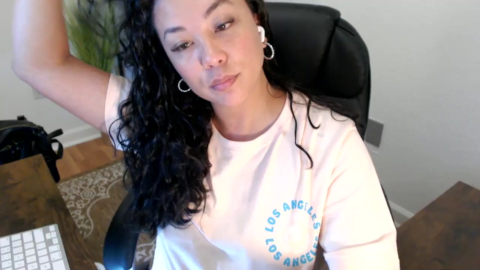 Gallery image thumbnail from MickaylaStar's myfreecams stream on, 04/29/2025, 17:14 image 2 of 20