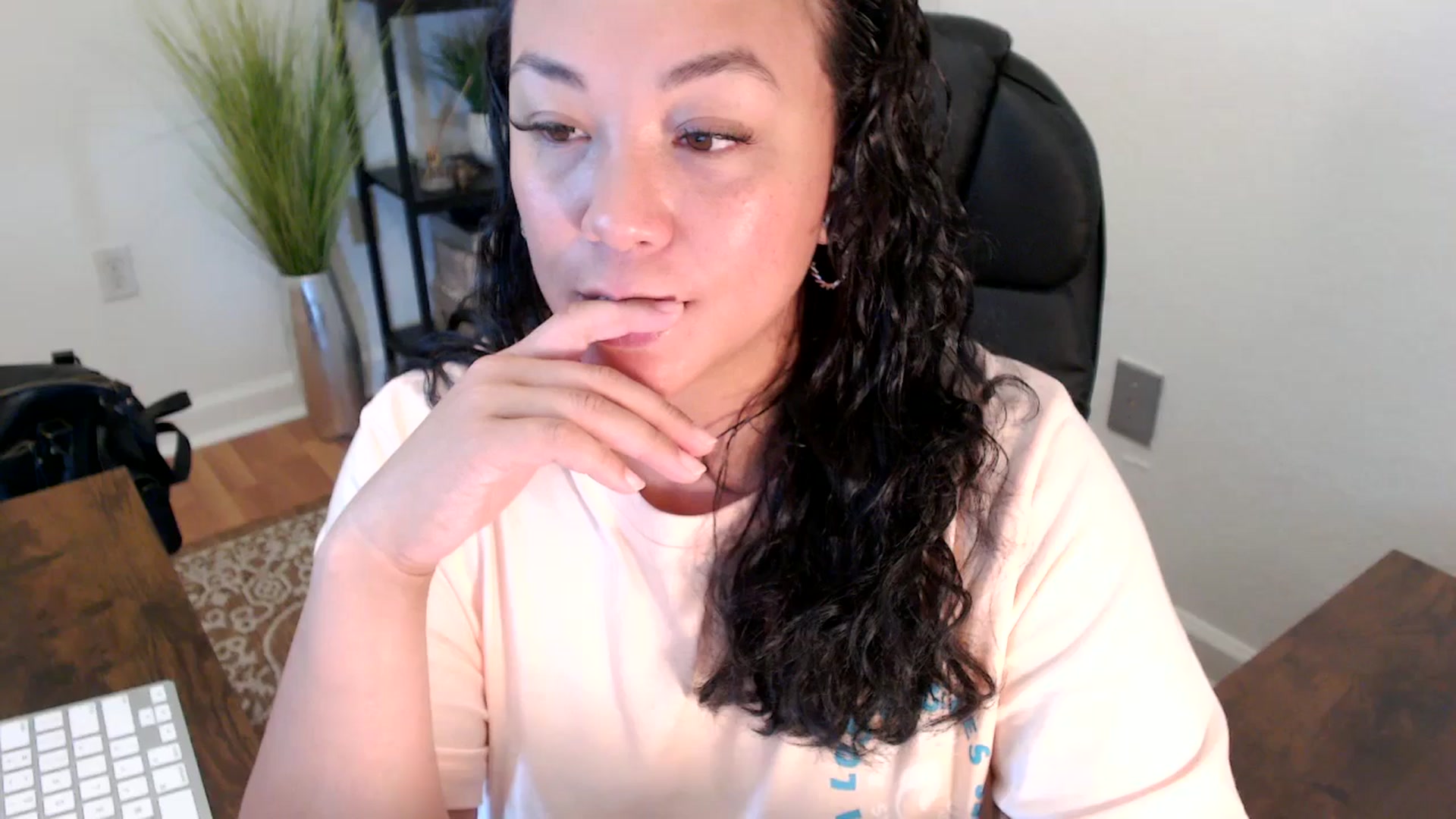 Gallery image thumbnail from MickaylaStar's myfreecams stream on, 04/29/2025, 17:14 image 1 of 20