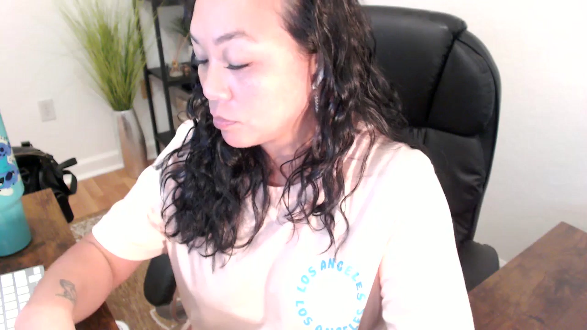Gallery image thumbnail from MickaylaStar's myfreecams stream on, 04/29/2025, 18:07 image 5 of 20