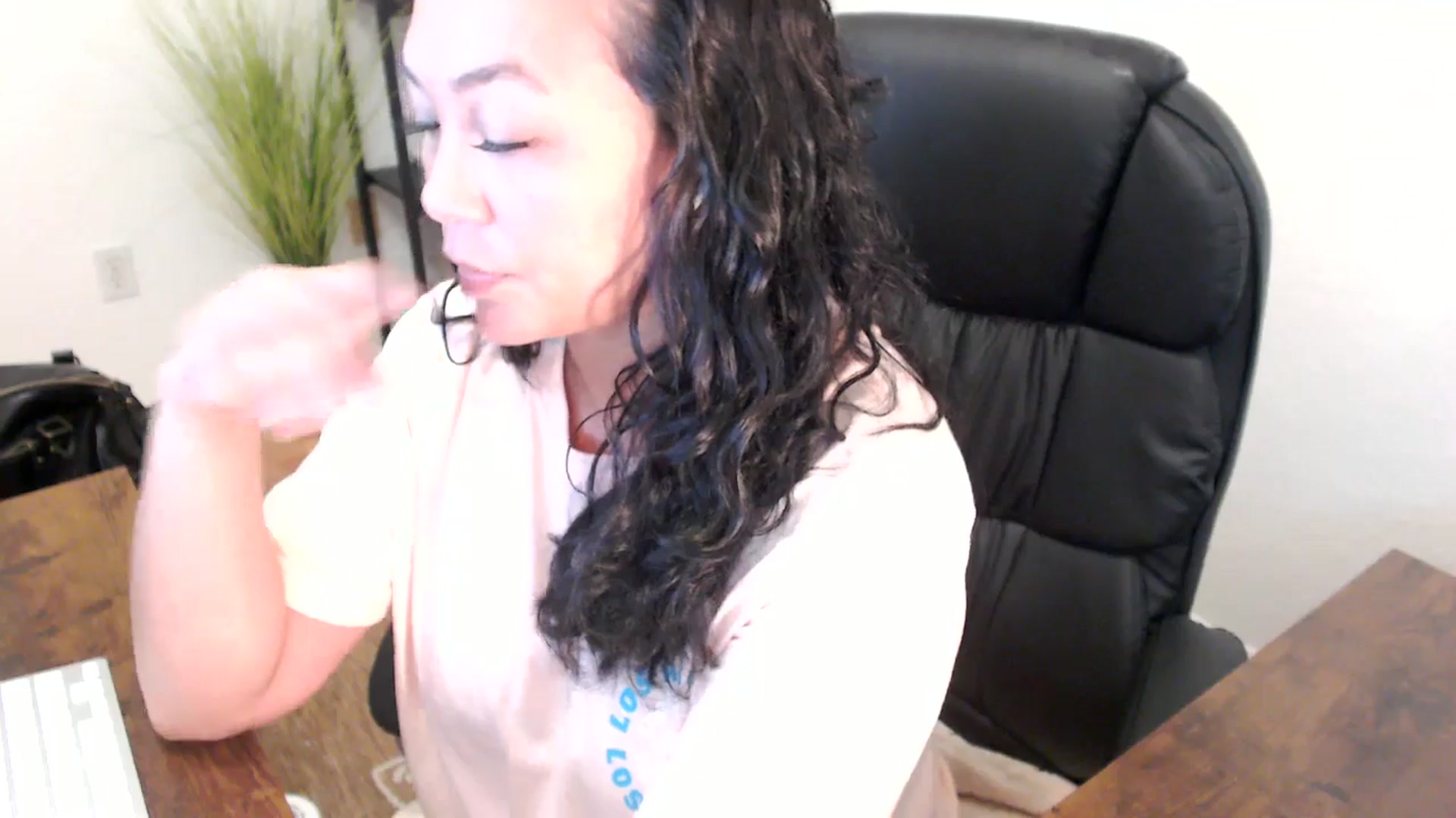 Gallery image thumbnail from MickaylaStar's myfreecams stream on, 04/29/2025, 18:07 image 10 of 20