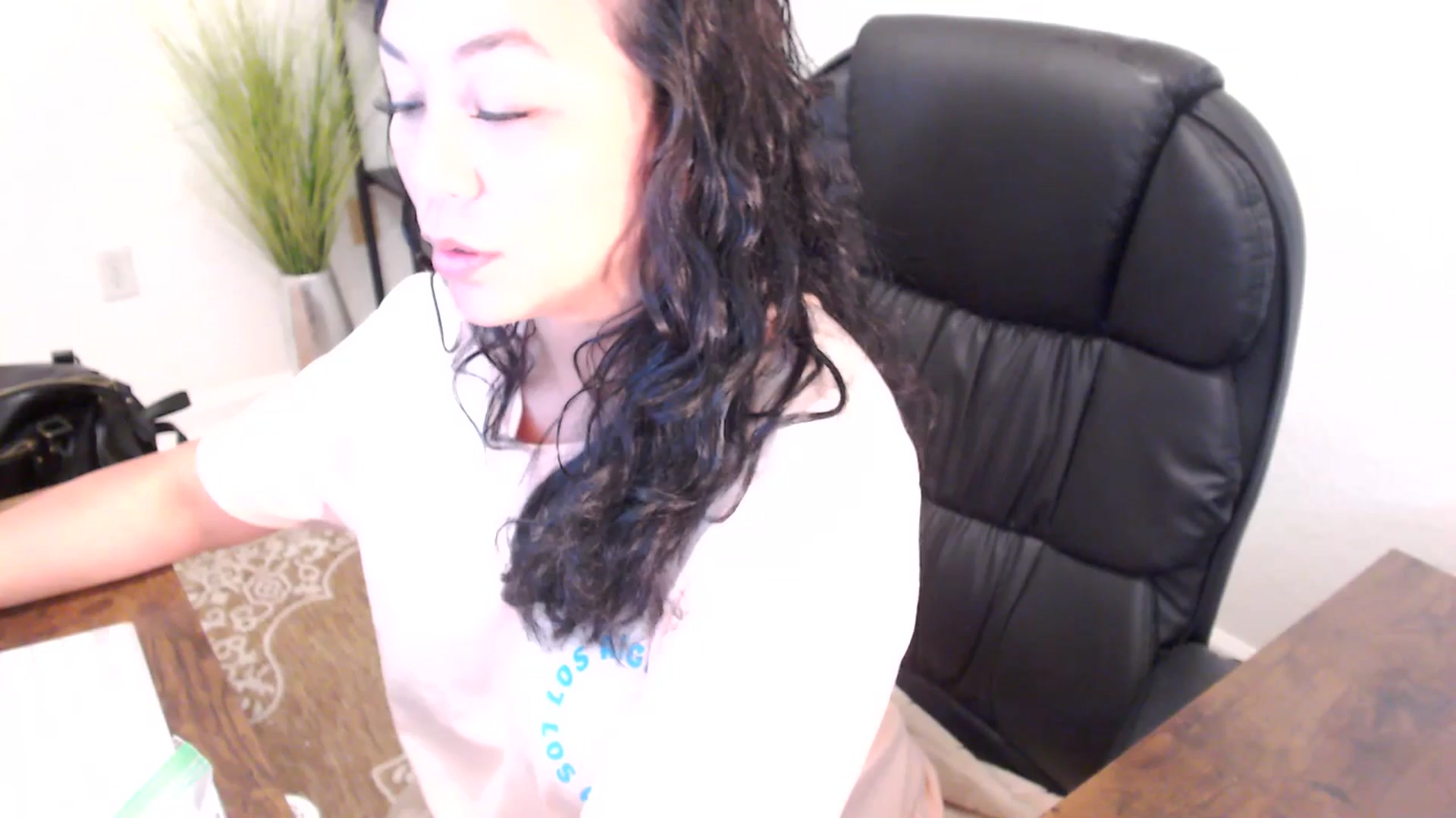 Gallery image thumbnail from MickaylaStar's myfreecams stream on, 04/29/2025, 18:07 image 19 of 20