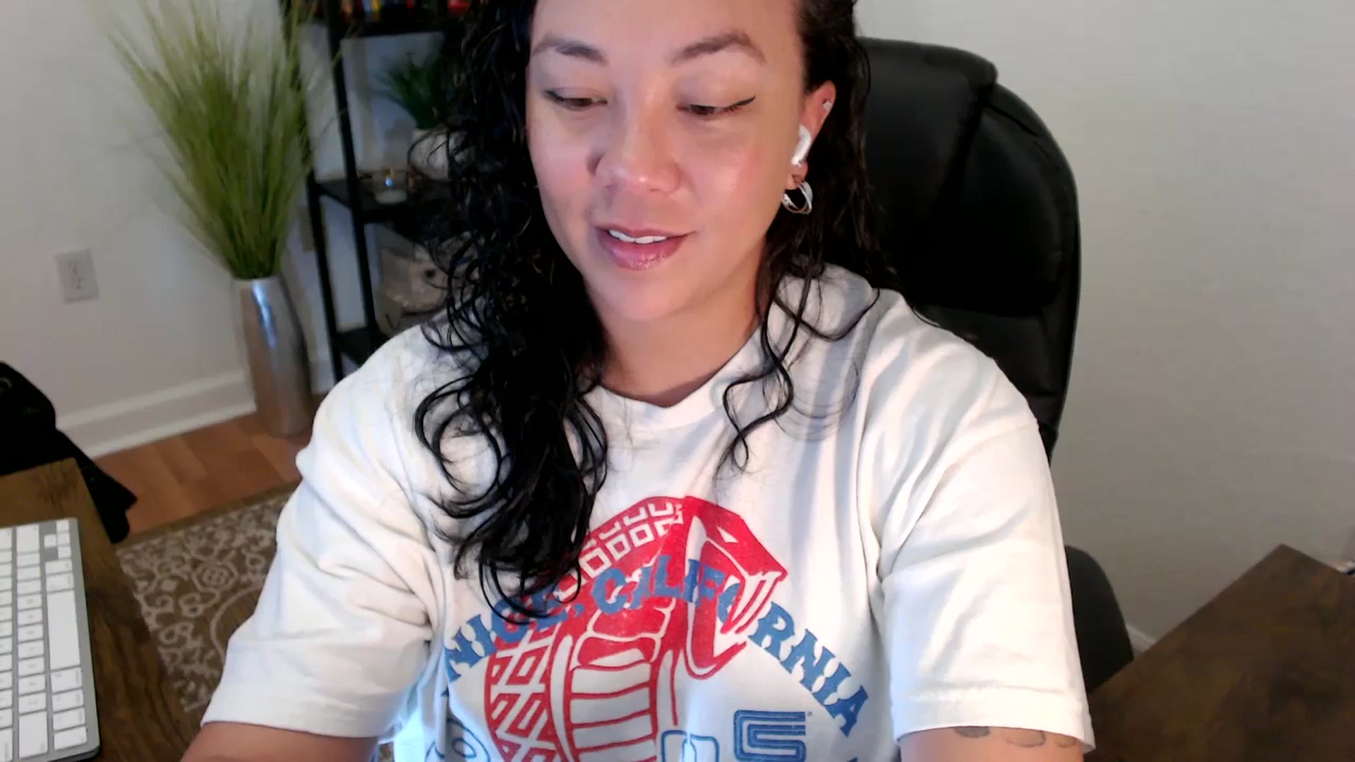 Gallery image thumbnail from MickaylaStar's myfreecams stream on, 05/05/2025, 16:52 image 3 of 20