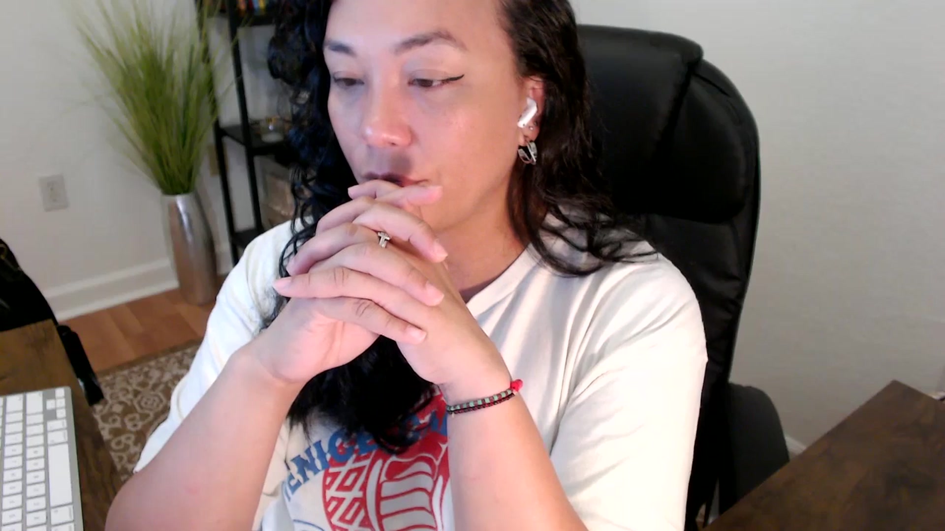 Gallery image thumbnail from MickaylaStar's myfreecams stream on, 05/05/2025, 16:52 image 18 of 20