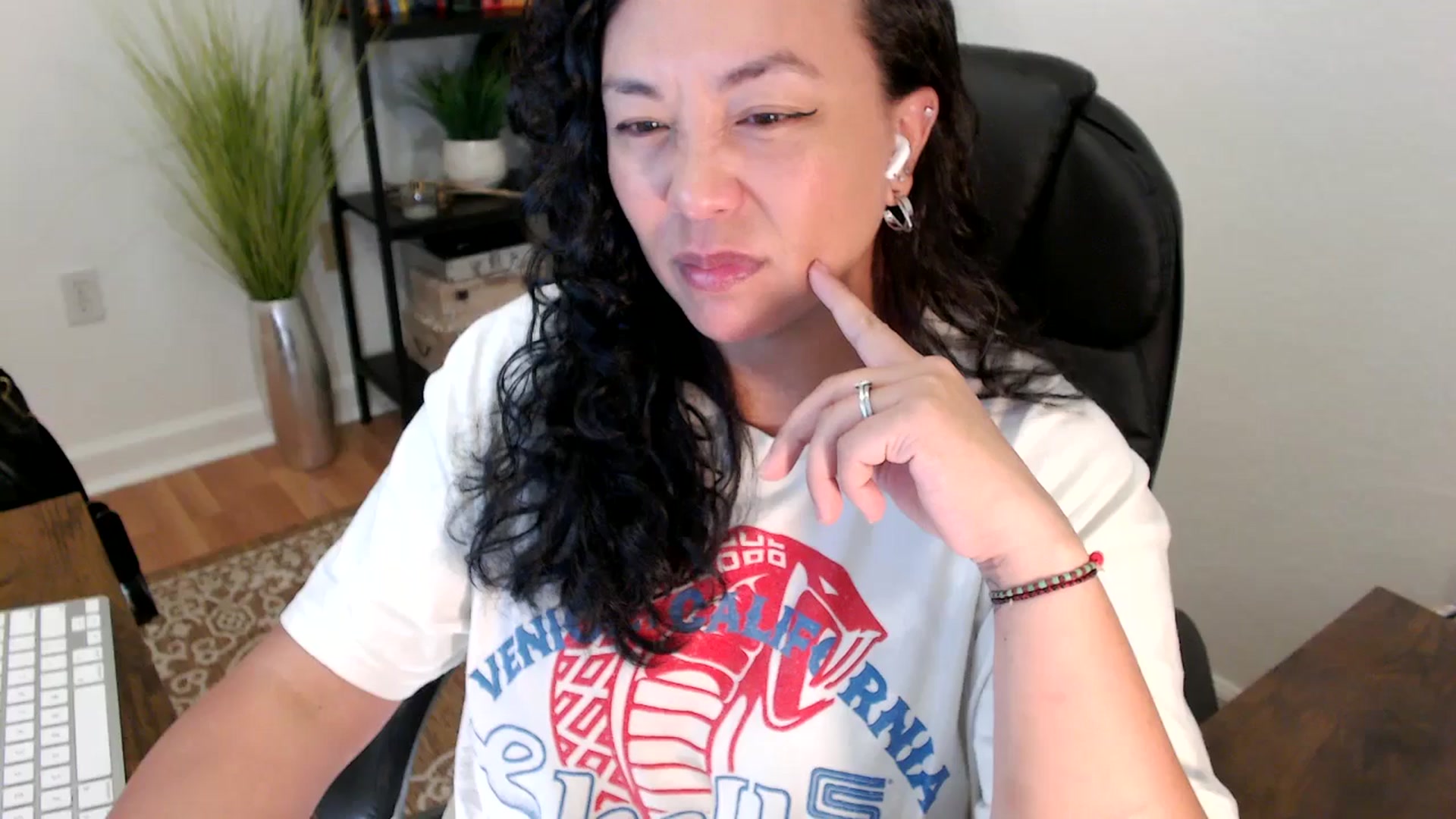 Gallery image thumbnail from MickaylaStar's myfreecams stream on, 05/05/2025, 16:52 image 19 of 20