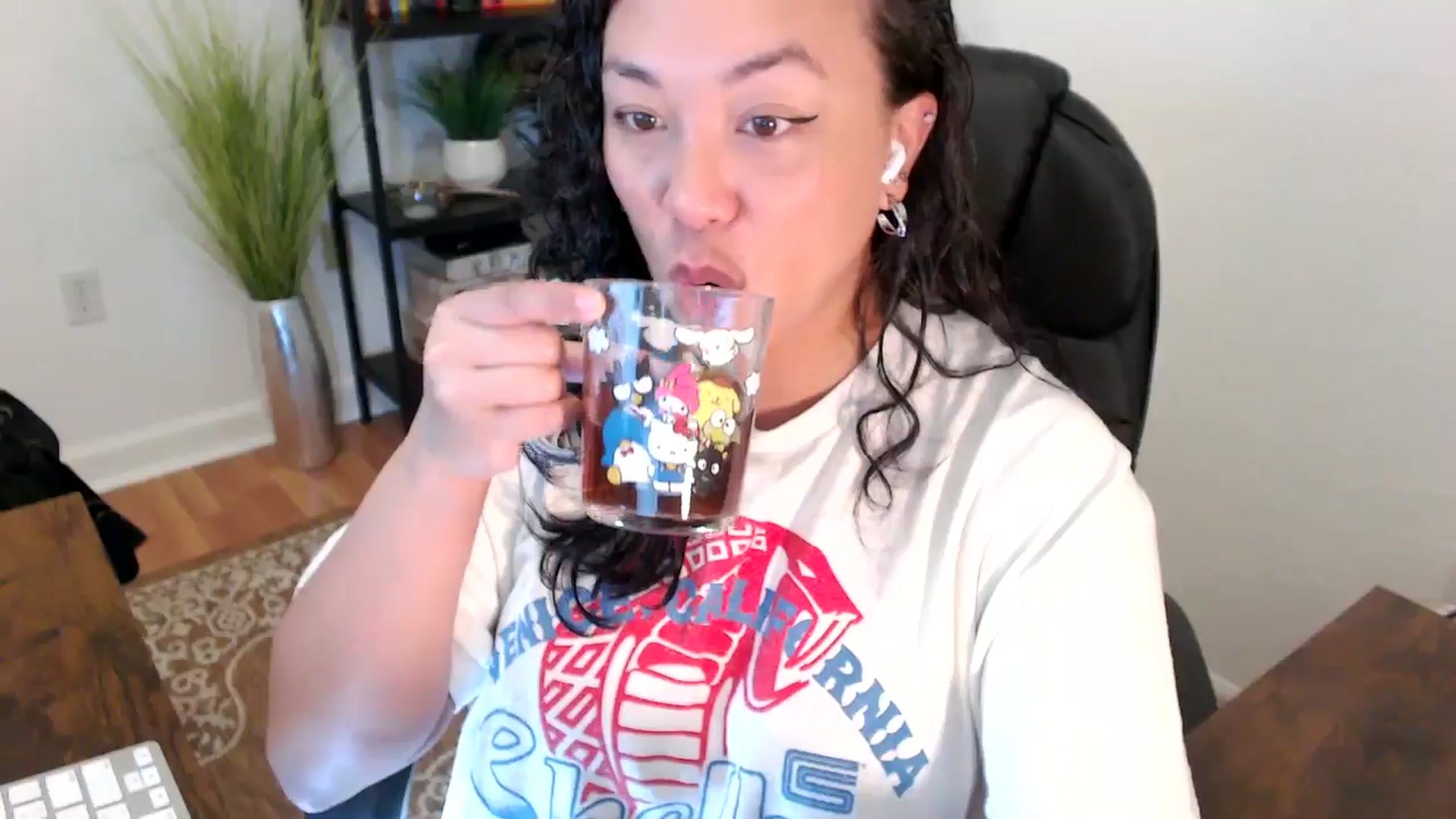 Gallery image thumbnail from MickaylaStar's myfreecams stream on, 05/05/2025, 16:52 image 6 of 20