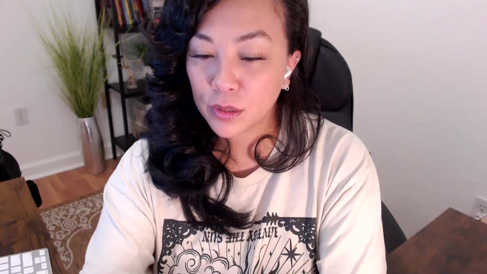 Gallery image thumbnail from MickaylaStar's myfreecams stream on, 05/07/2025, 15:59 image 17 of 20