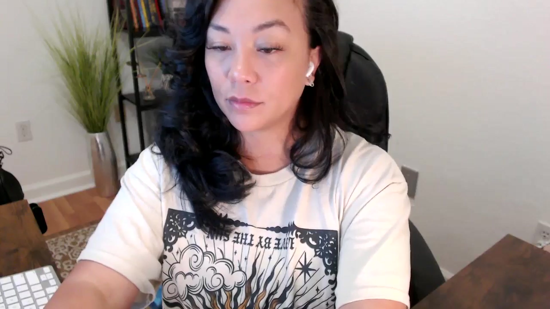 Gallery image thumbnail from MickaylaStar's myfreecams stream on, 05/07/2025, 16:52 image 6 of 20