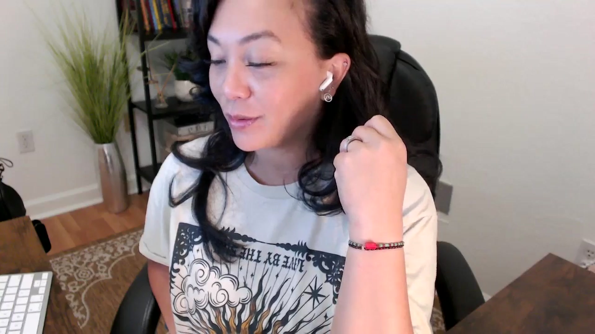 Gallery image thumbnail from MickaylaStar's myfreecams stream on, 05/07/2025, 16:52 image 20 of 20