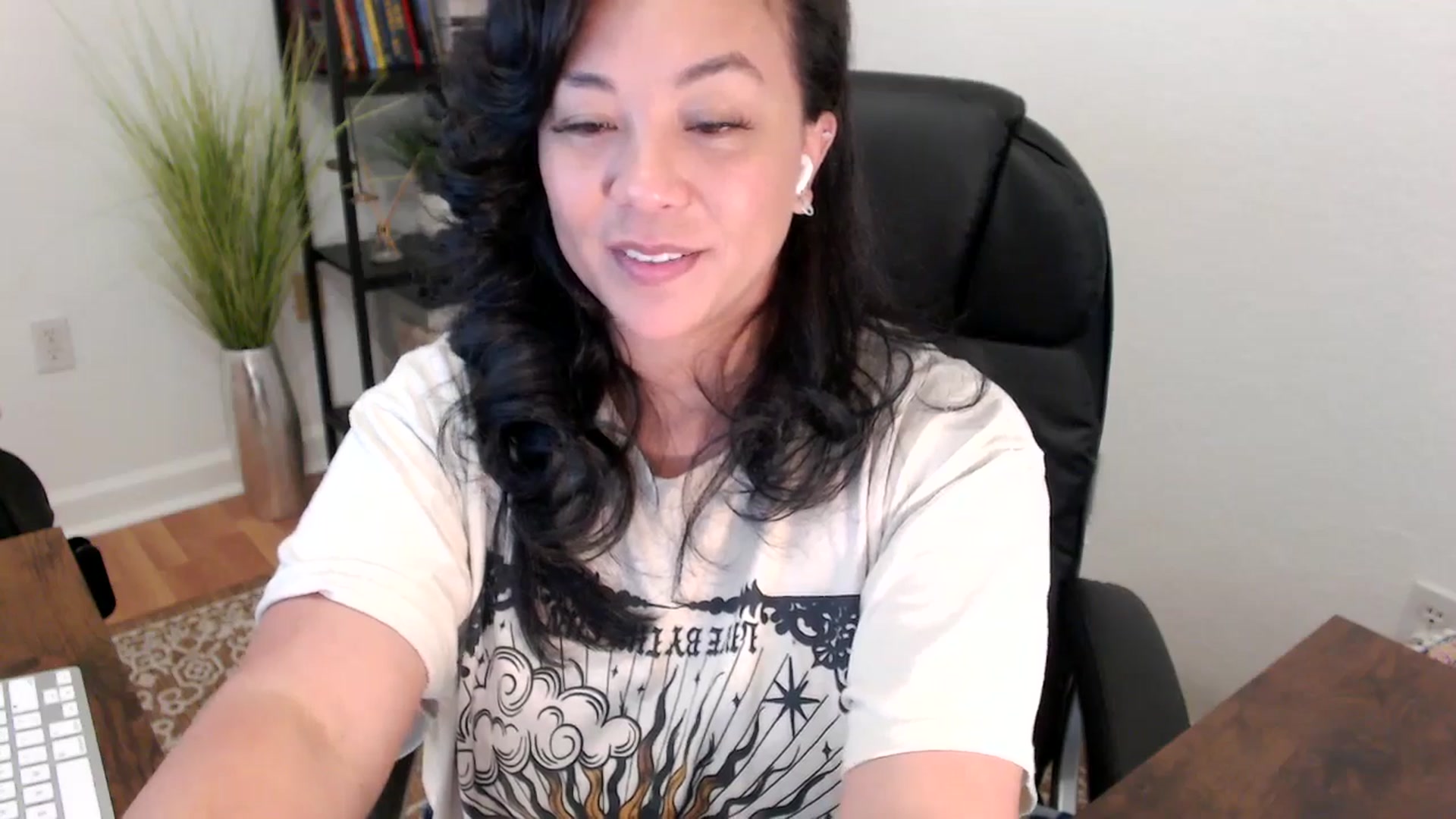 Gallery image thumbnail from MickaylaStar's myfreecams stream on, 05/07/2025, 17:57 image 19 of 20