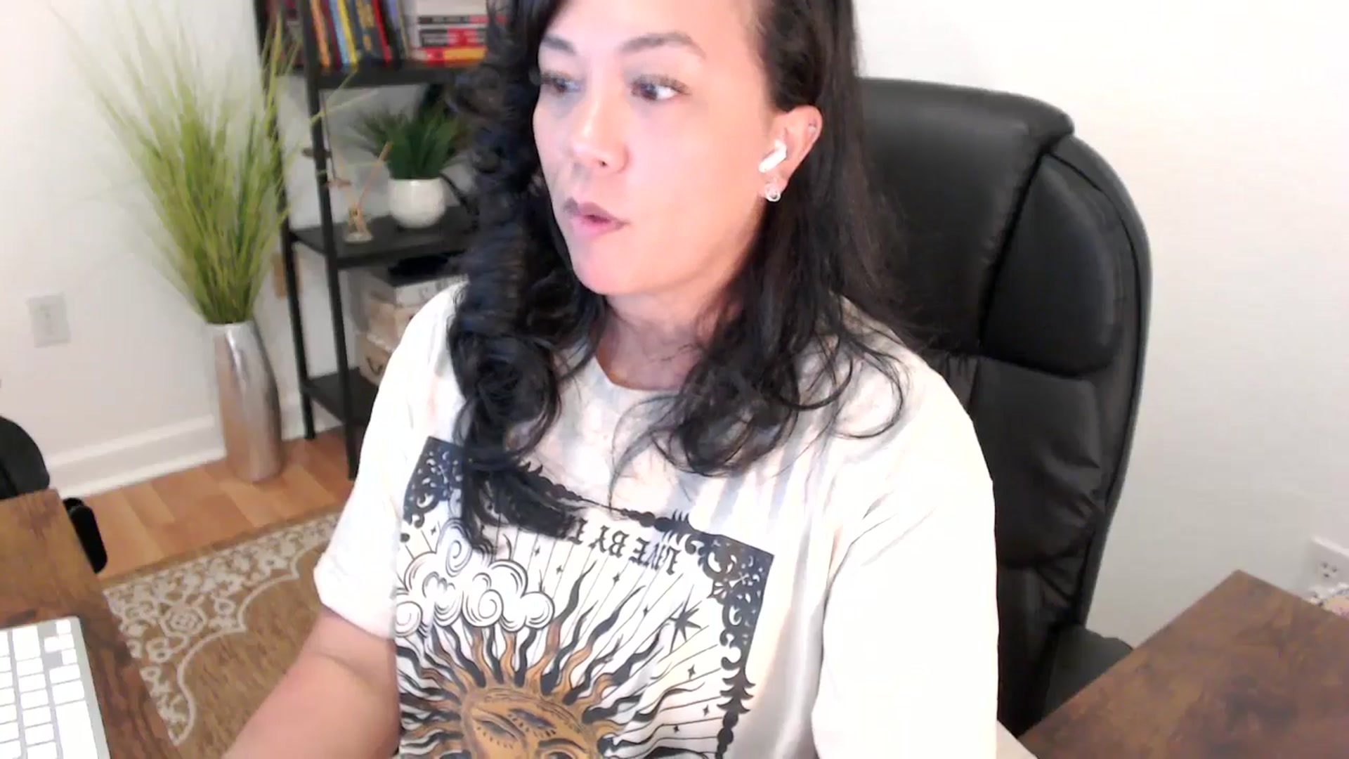Gallery image thumbnail from MickaylaStar's myfreecams stream on, 05/07/2025, 17:57 image 6 of 20