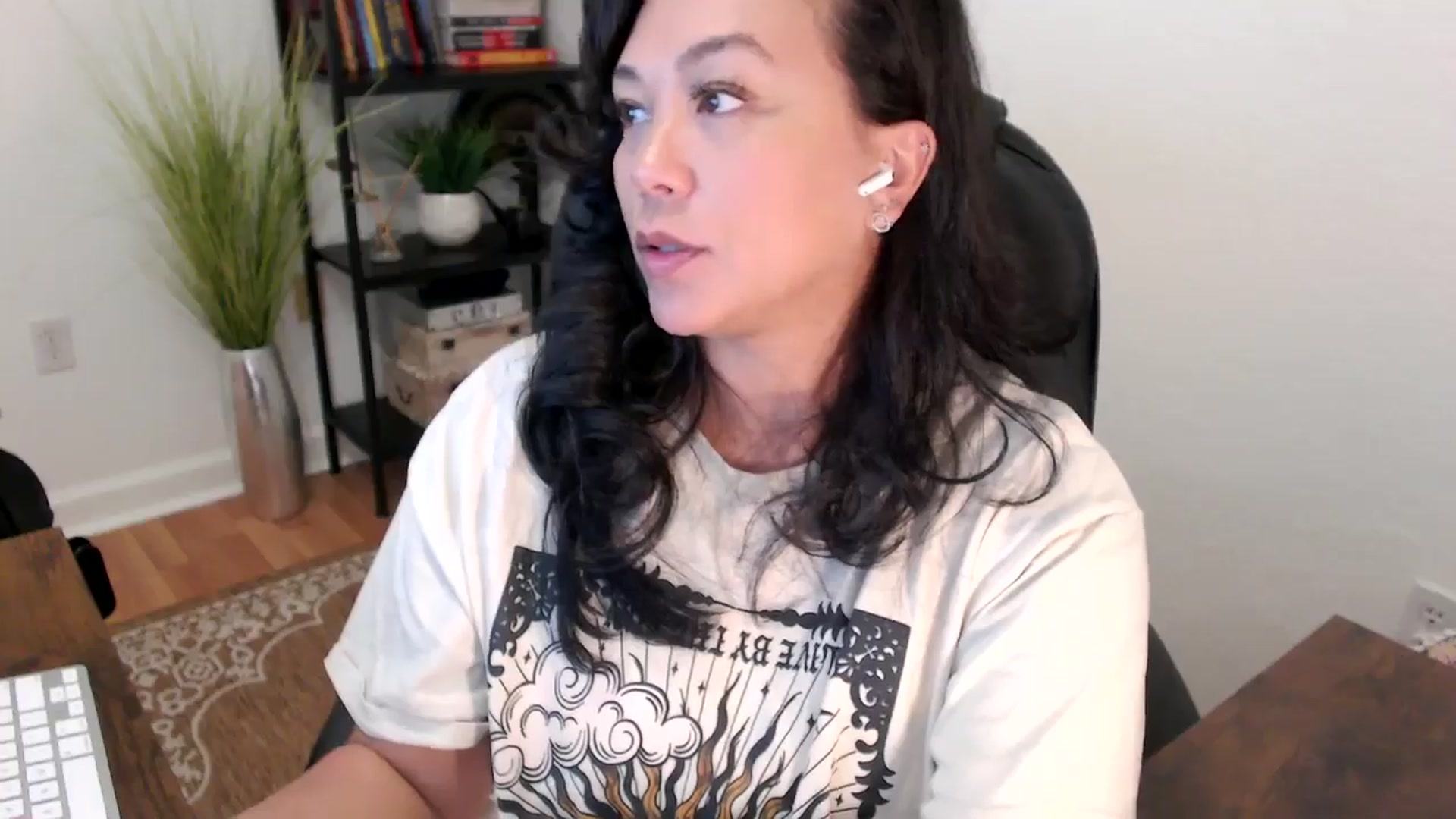 Gallery image thumbnail from MickaylaStar's myfreecams stream on, 05/07/2025, 17:57 image 2 of 20