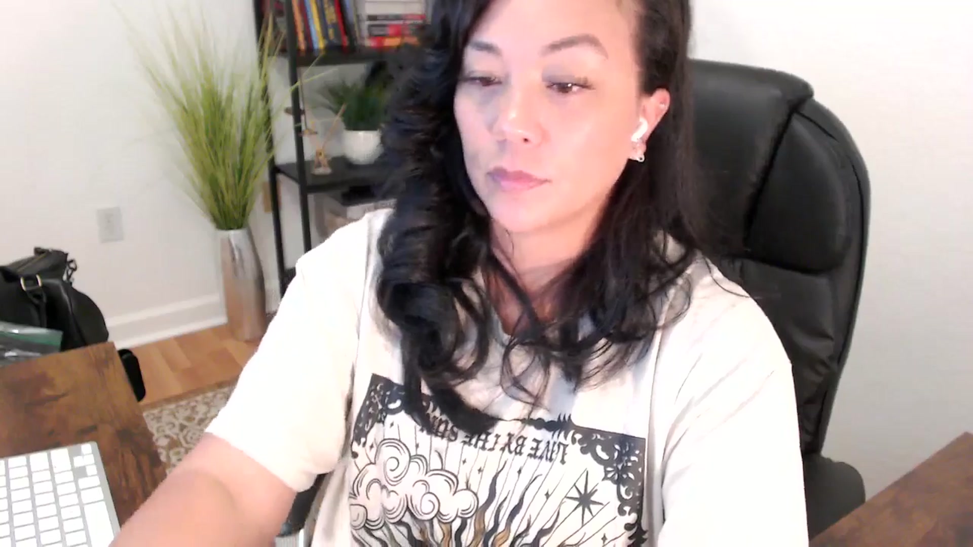 Gallery image thumbnail from MickaylaStar's myfreecams stream on, 05/07/2025, 19:22 image 7 of 20