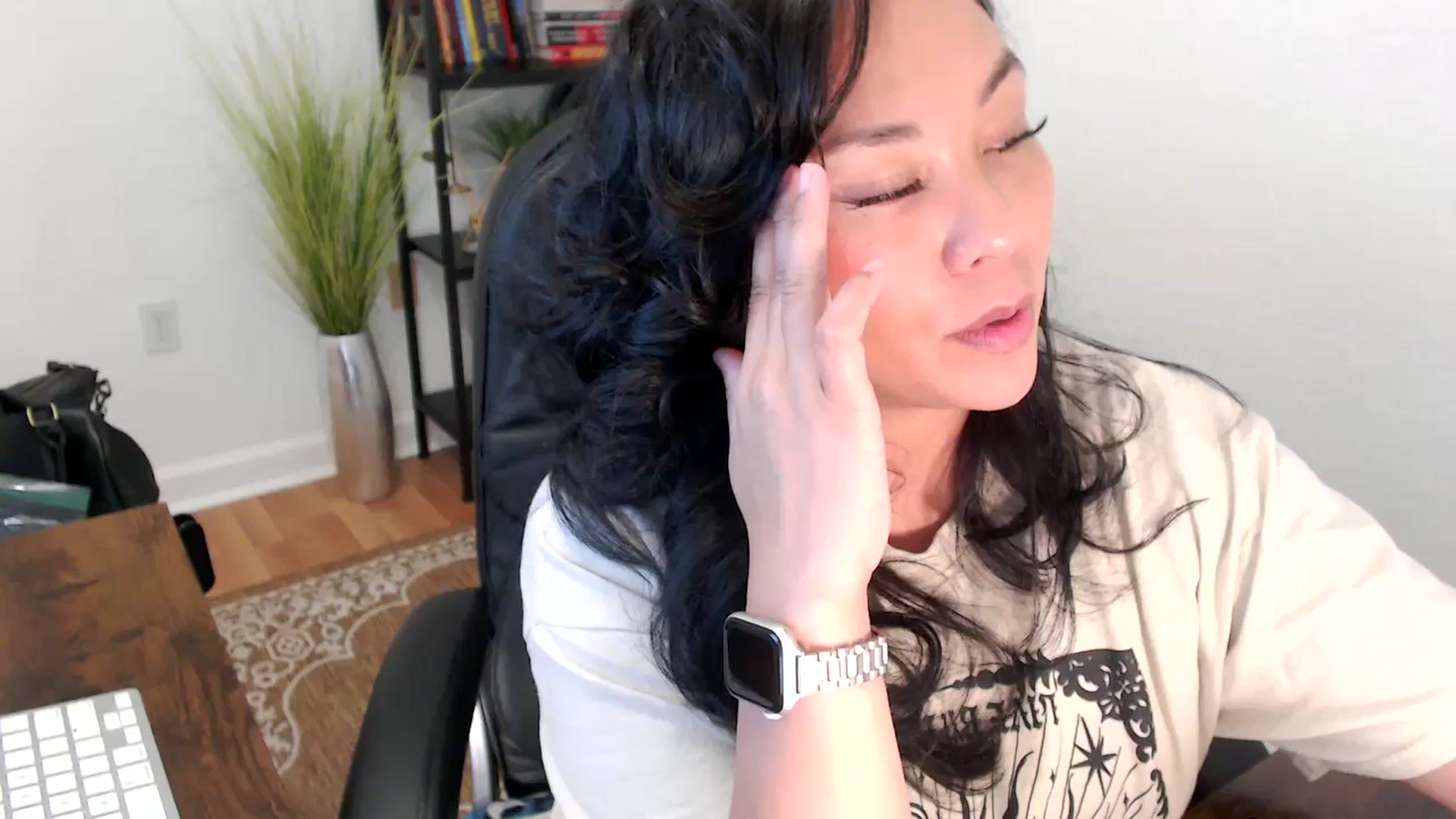 Gallery image thumbnail from MickaylaStar's myfreecams stream on, 05/07/2025, 19:43 image 11 of 20