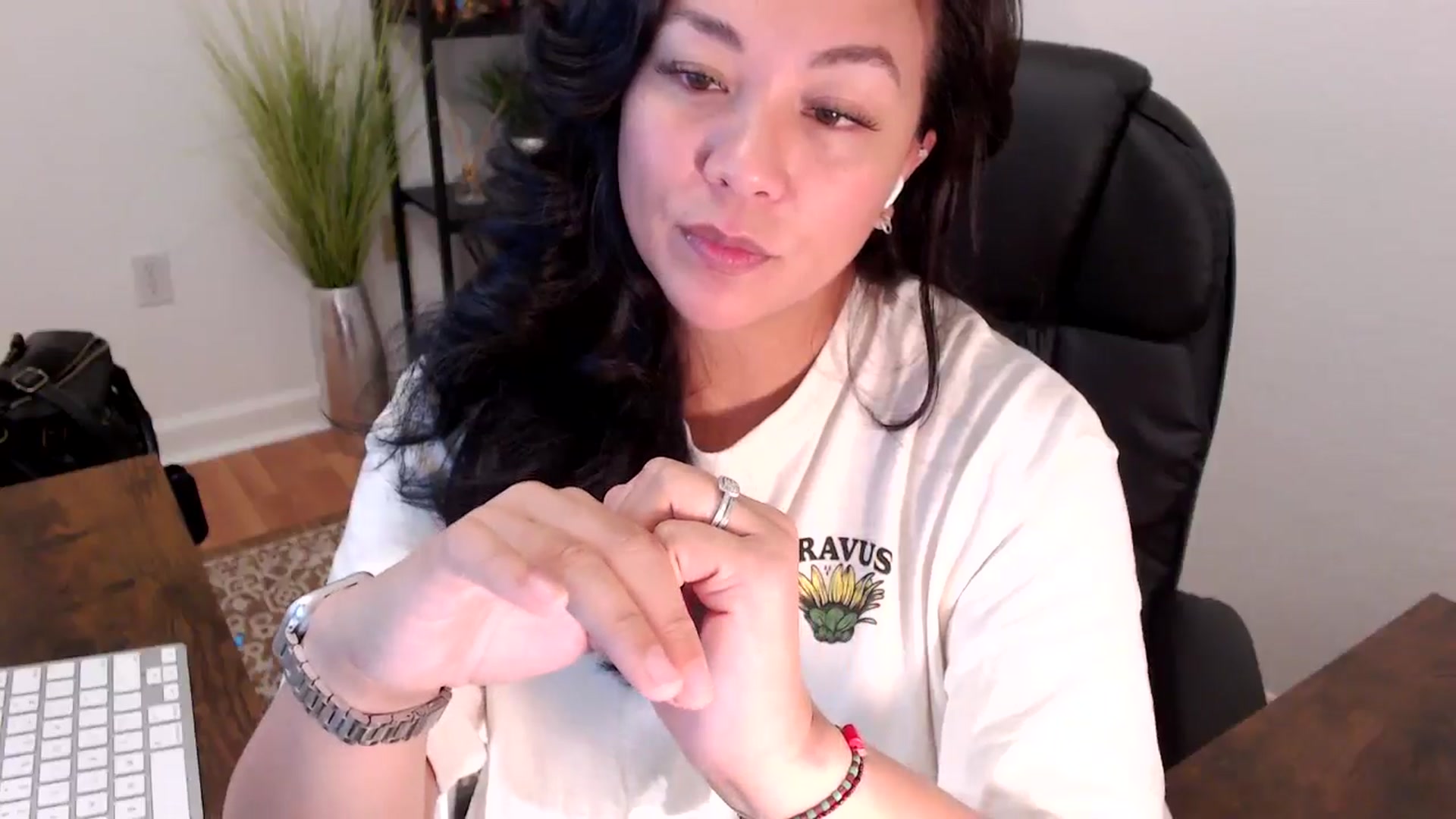 Gallery image thumbnail from MickaylaStar's myfreecams stream on, 05/08/2025, 16:57 image 8 of 20