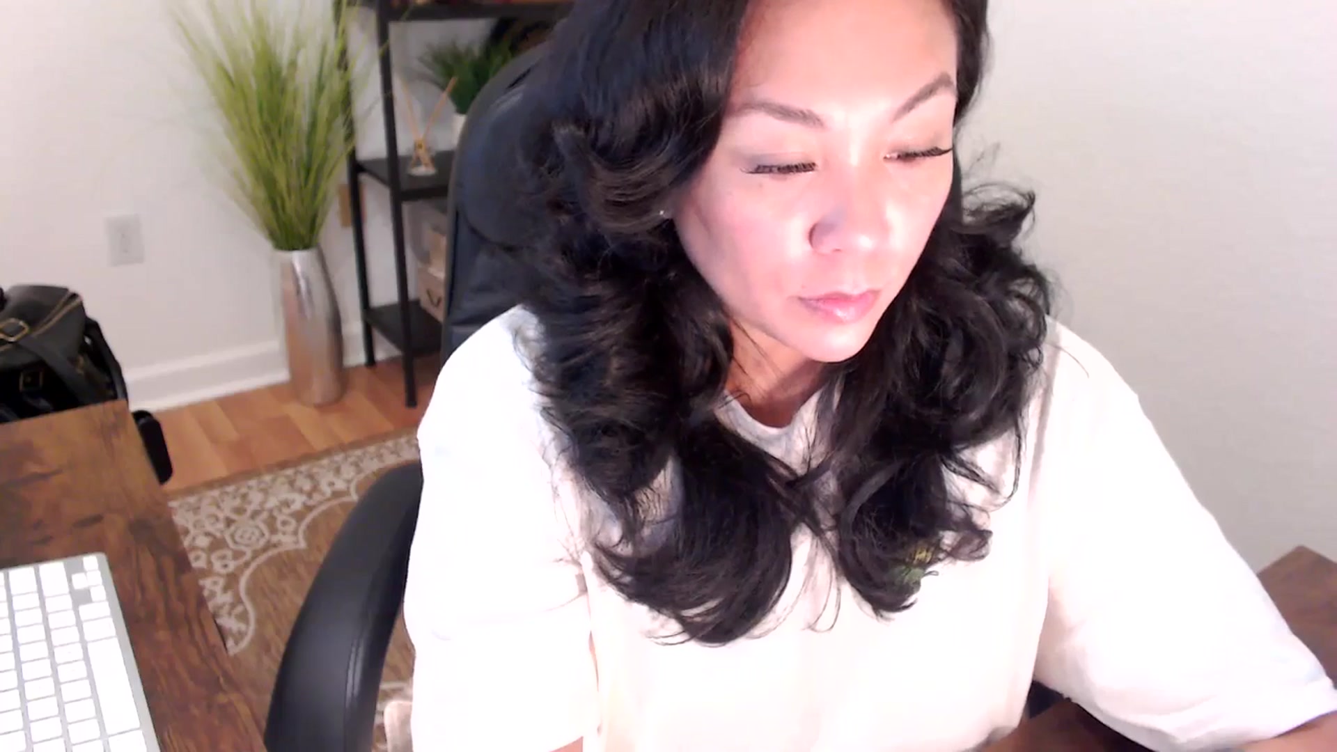 Gallery image thumbnail from MickaylaStar's myfreecams stream on, 05/08/2025, 17:45 image 20 of 20