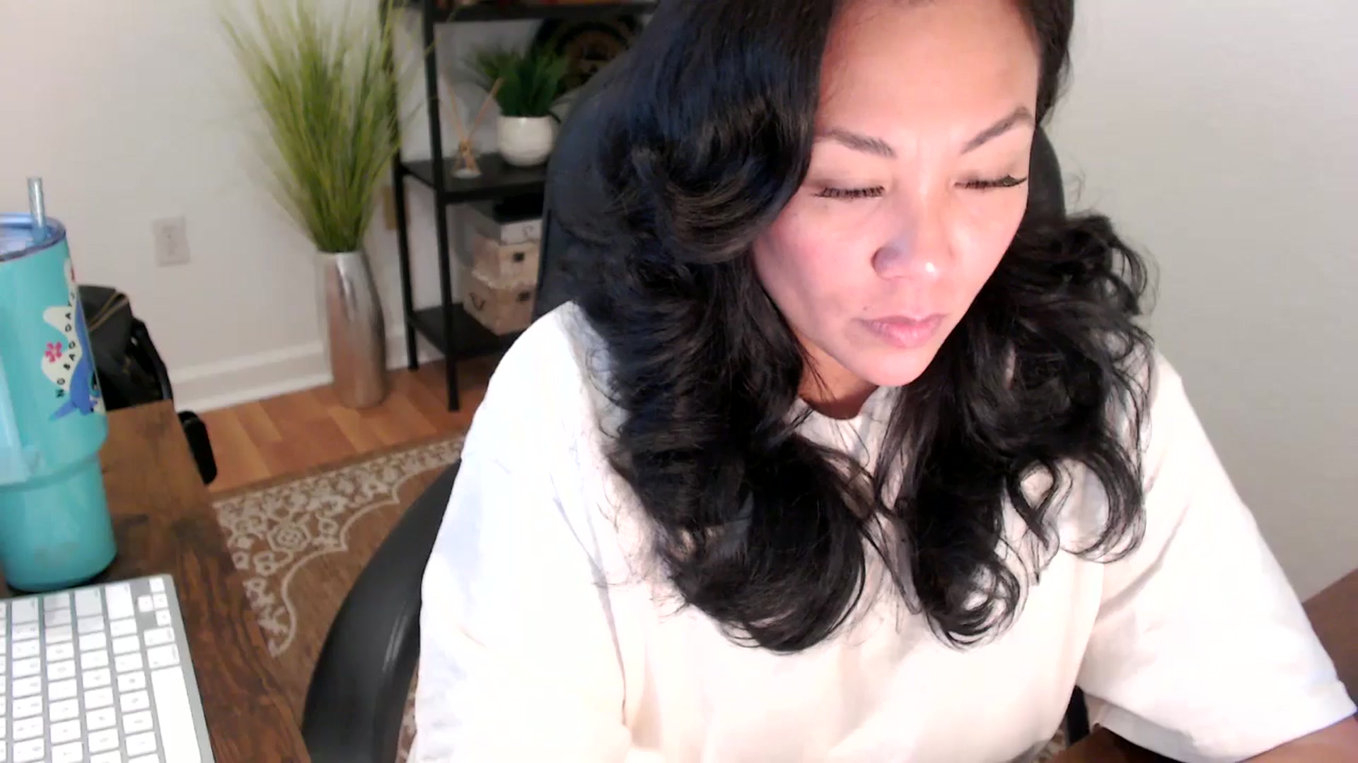 Gallery image thumbnail from MickaylaStar's myfreecams stream on, 05/08/2025, 17:45 image 13 of 20