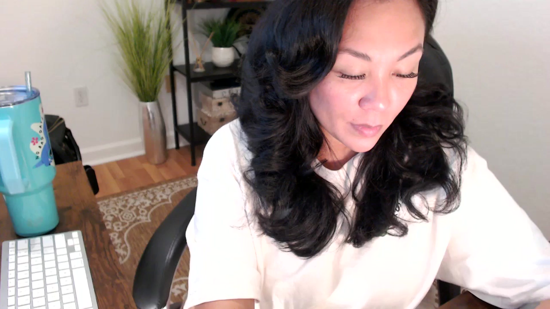 Gallery image thumbnail from MickaylaStar's myfreecams stream on, 05/08/2025, 17:45 image 11 of 20