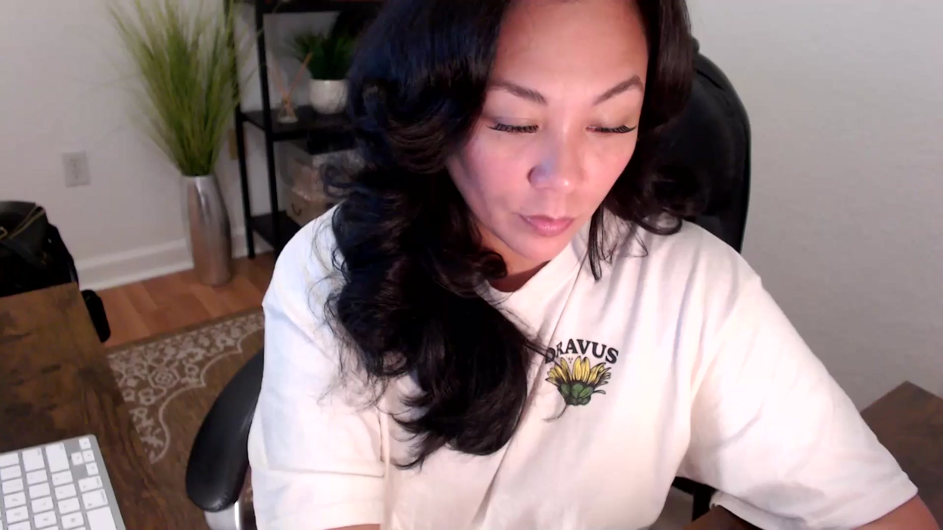 Gallery image thumbnail from MickaylaStar's myfreecams stream on, 05/08/2025, 18:47 image 7 of 20