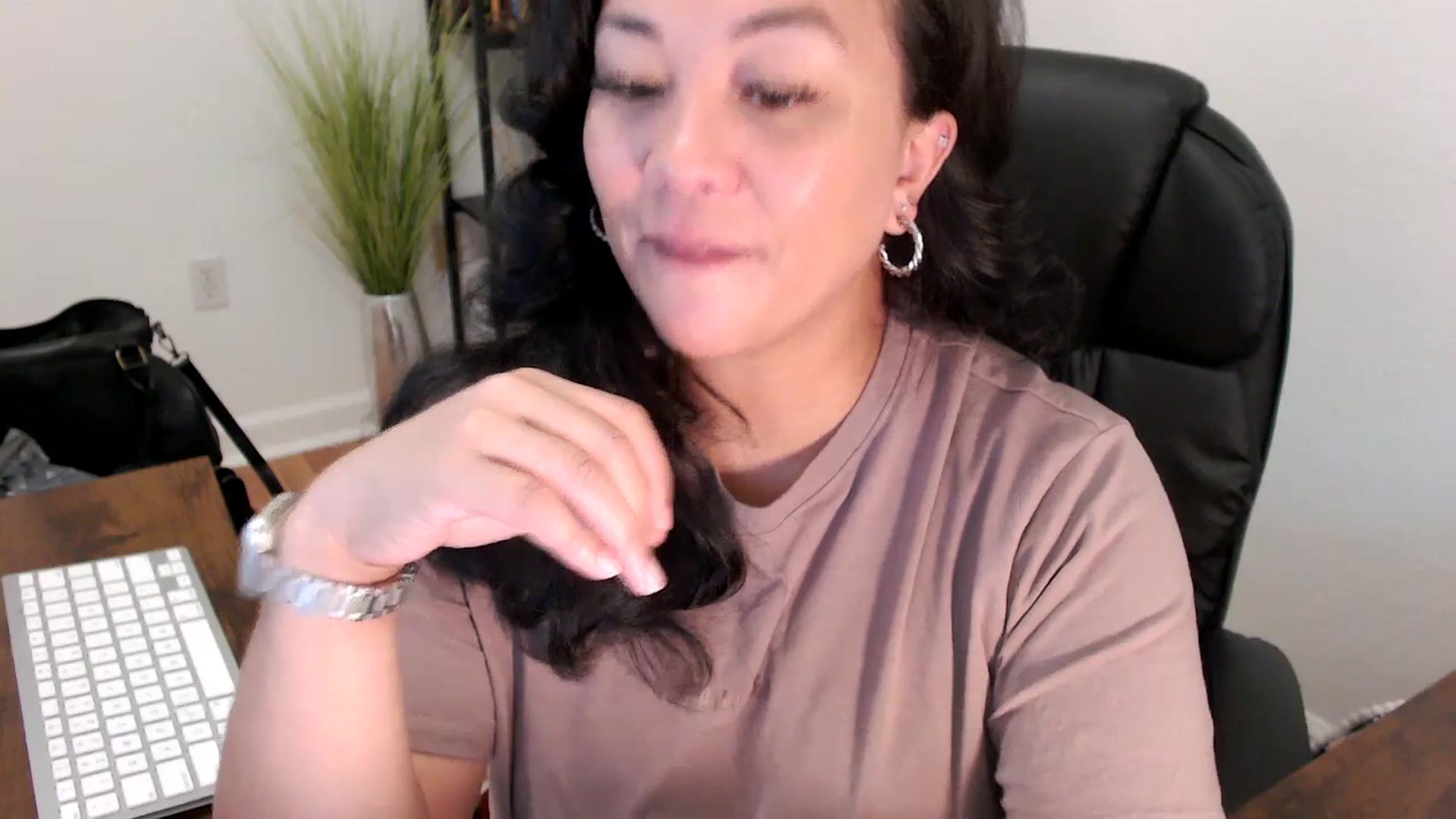 Gallery image thumbnail from MickaylaStar's myfreecams stream on, 05/09/2025, 15:52 image 14 of 20