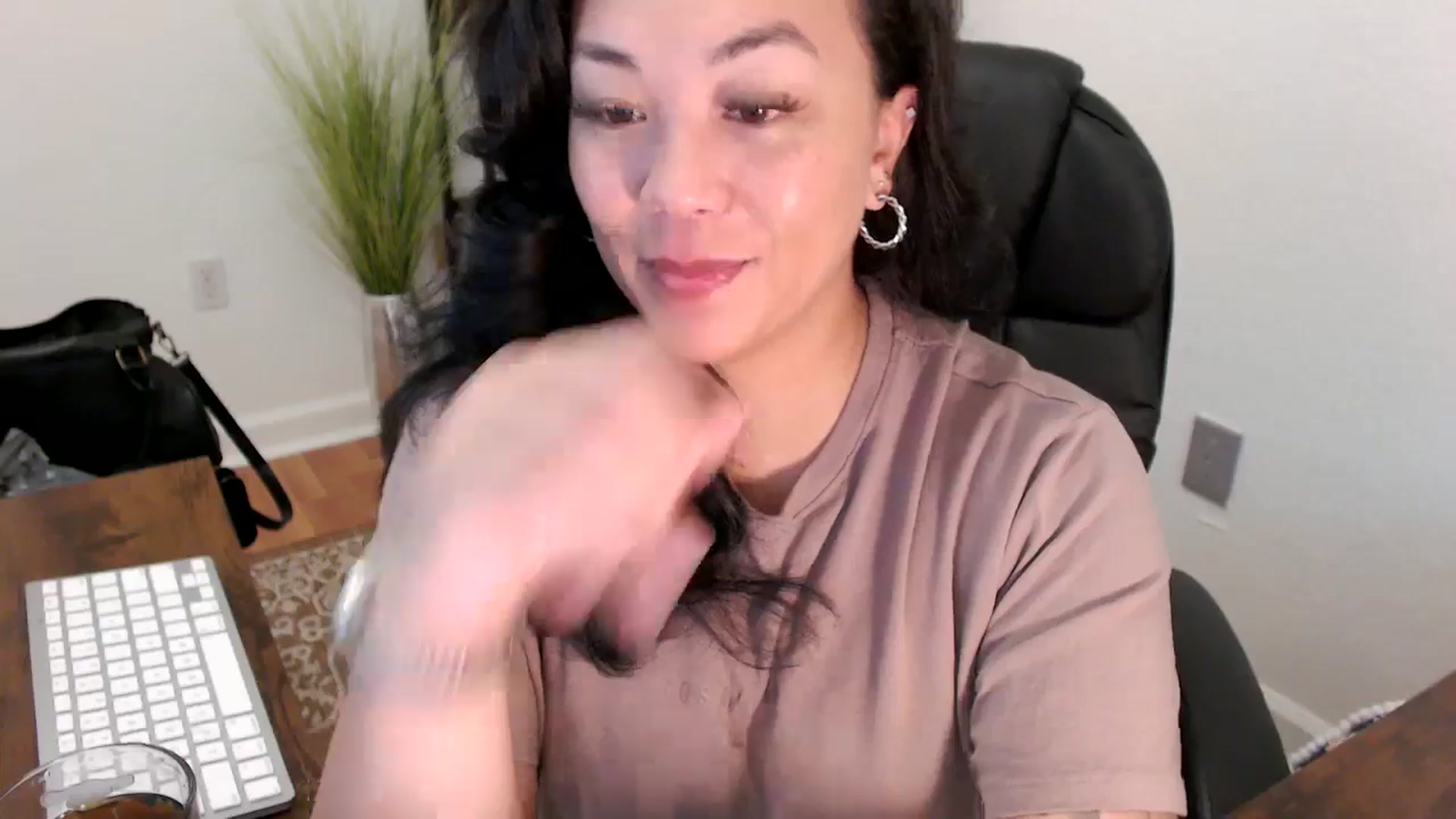 Gallery image thumbnail from MickaylaStar's myfreecams stream on, 05/09/2025, 15:52 image 8 of 20