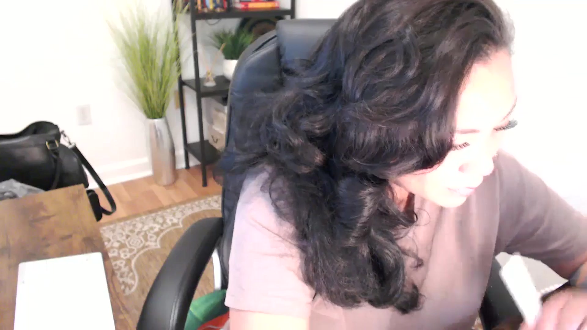 Gallery image thumbnail from MickaylaStar's myfreecams stream on, 05/09/2025, 17:17 image 20 of 20