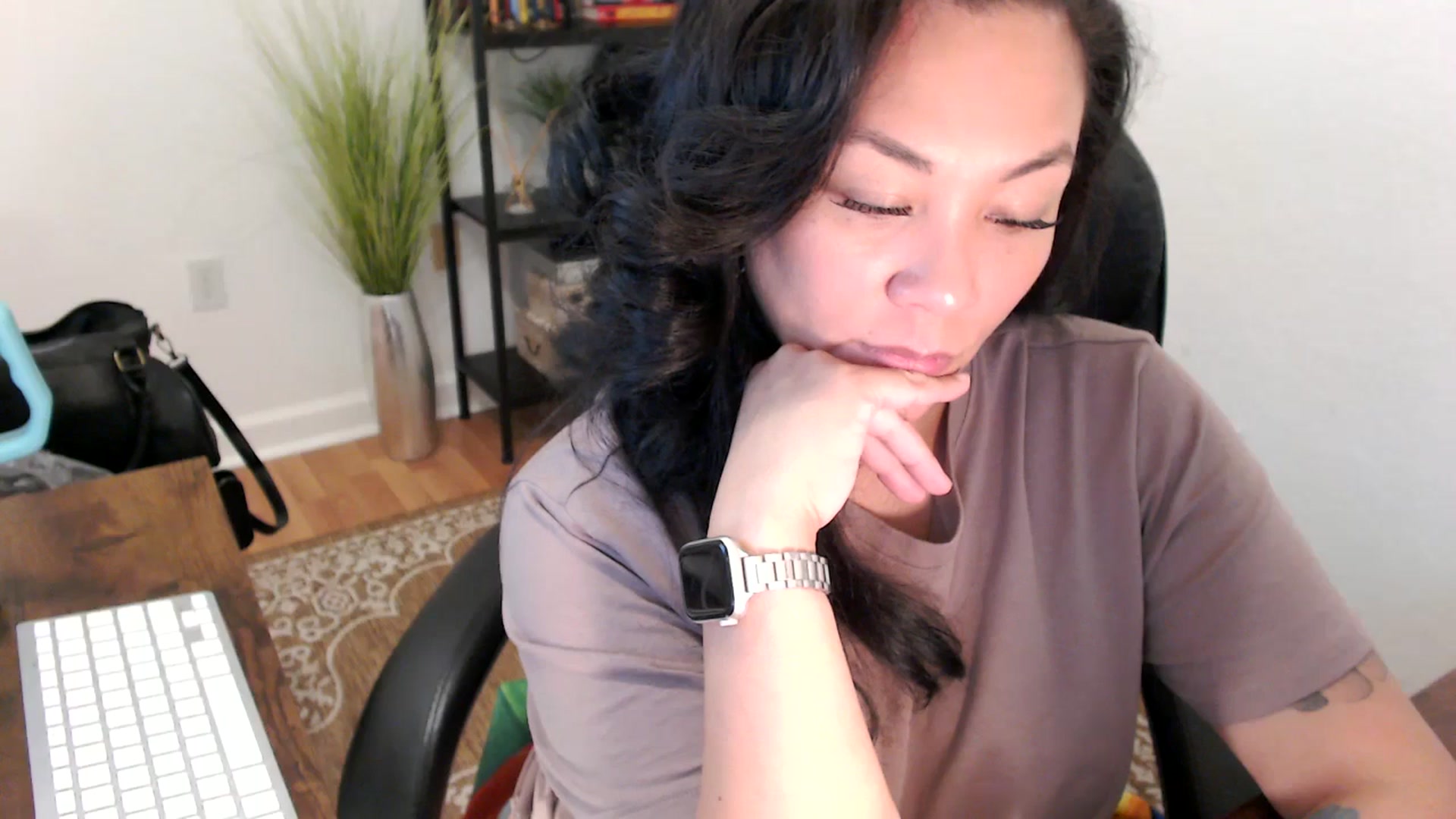 Gallery image thumbnail from MickaylaStar's myfreecams stream on, 05/09/2025, 18:12 image 9 of 20