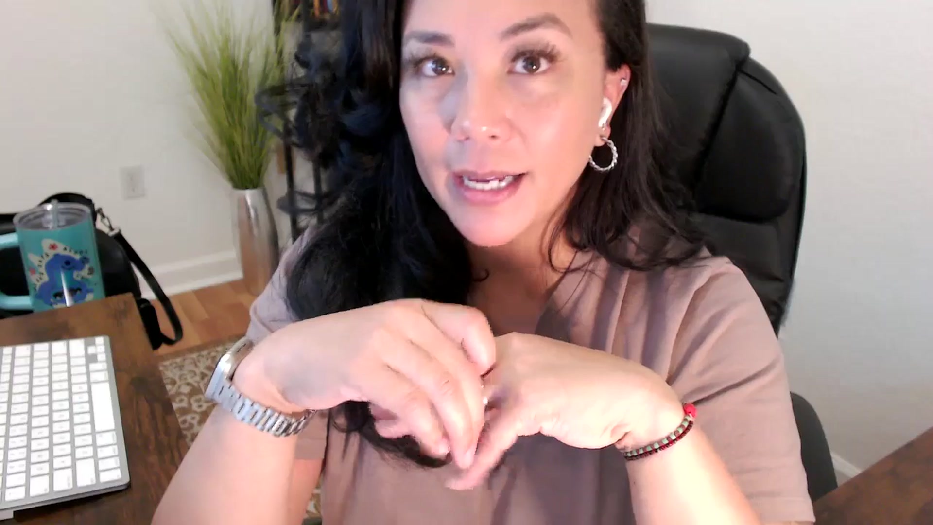 Gallery image thumbnail from MickaylaStar's myfreecams stream on, 05/09/2025, 19:11 image 9 of 20