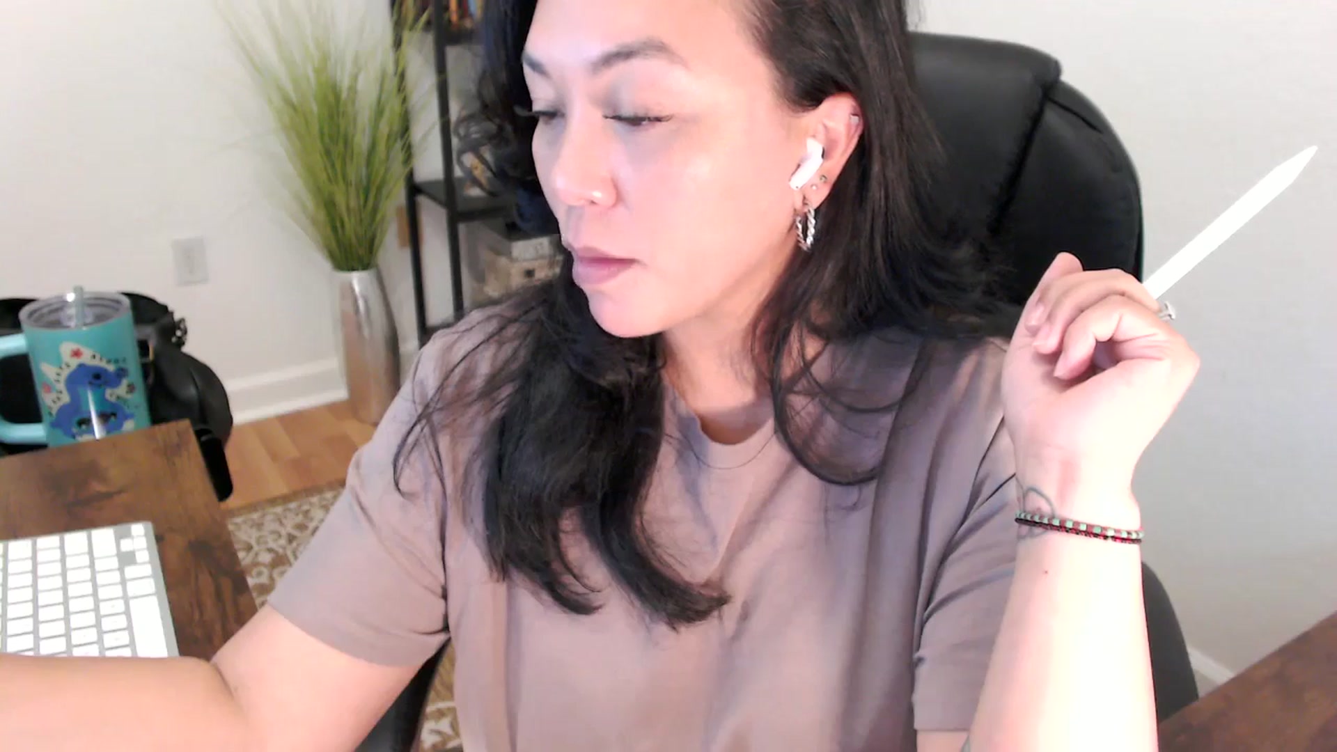 Gallery image thumbnail from MickaylaStar's myfreecams stream on, 05/09/2025, 19:11 image 19 of 20