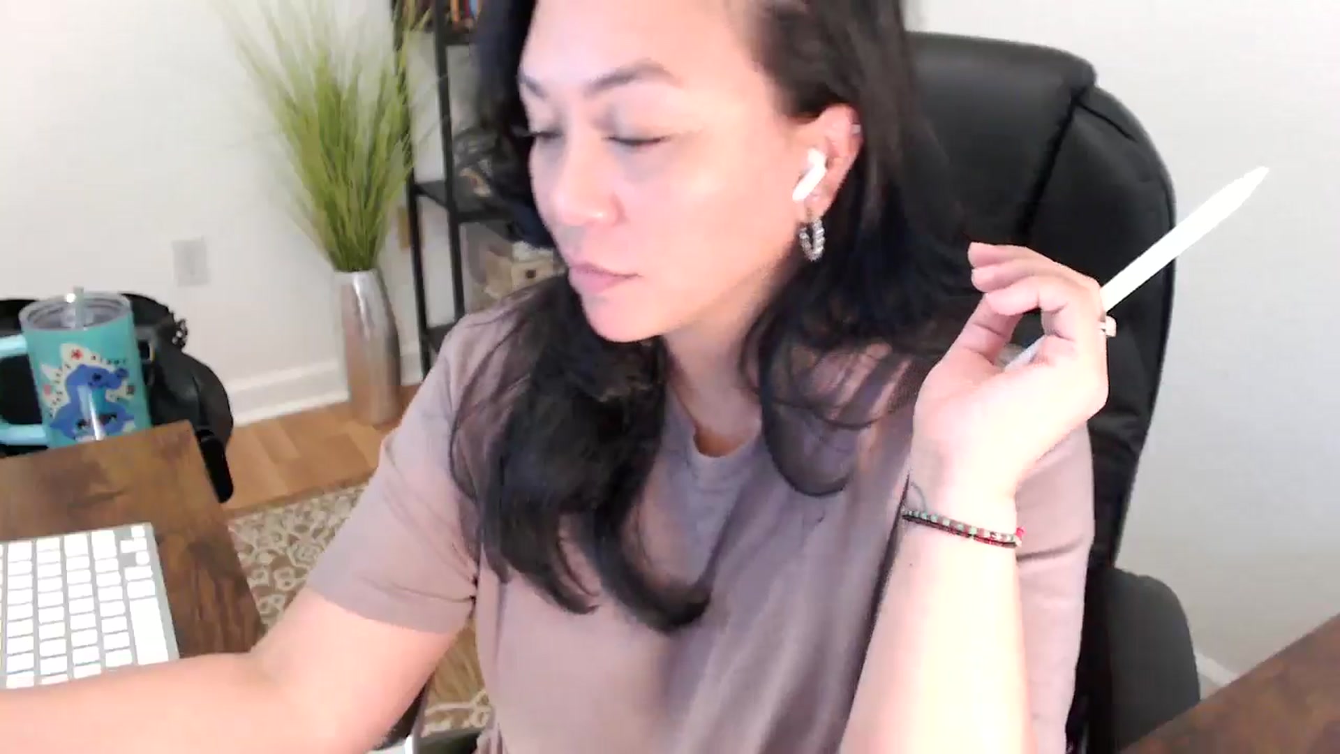 Gallery image thumbnail from MickaylaStar's myfreecams stream on, 05/09/2025, 19:11 image 20 of 20