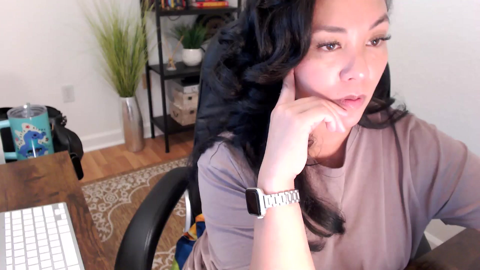 Gallery image thumbnail from MickaylaStar's myfreecams stream on, 05/09/2025, 19:53 image 10 of 20
