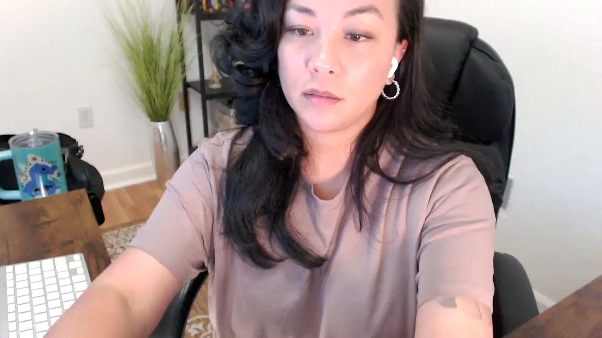 Gallery image thumbnail from MickaylaStar's myfreecams stream on, 05/09/2025, 19:53 image 1 of 20