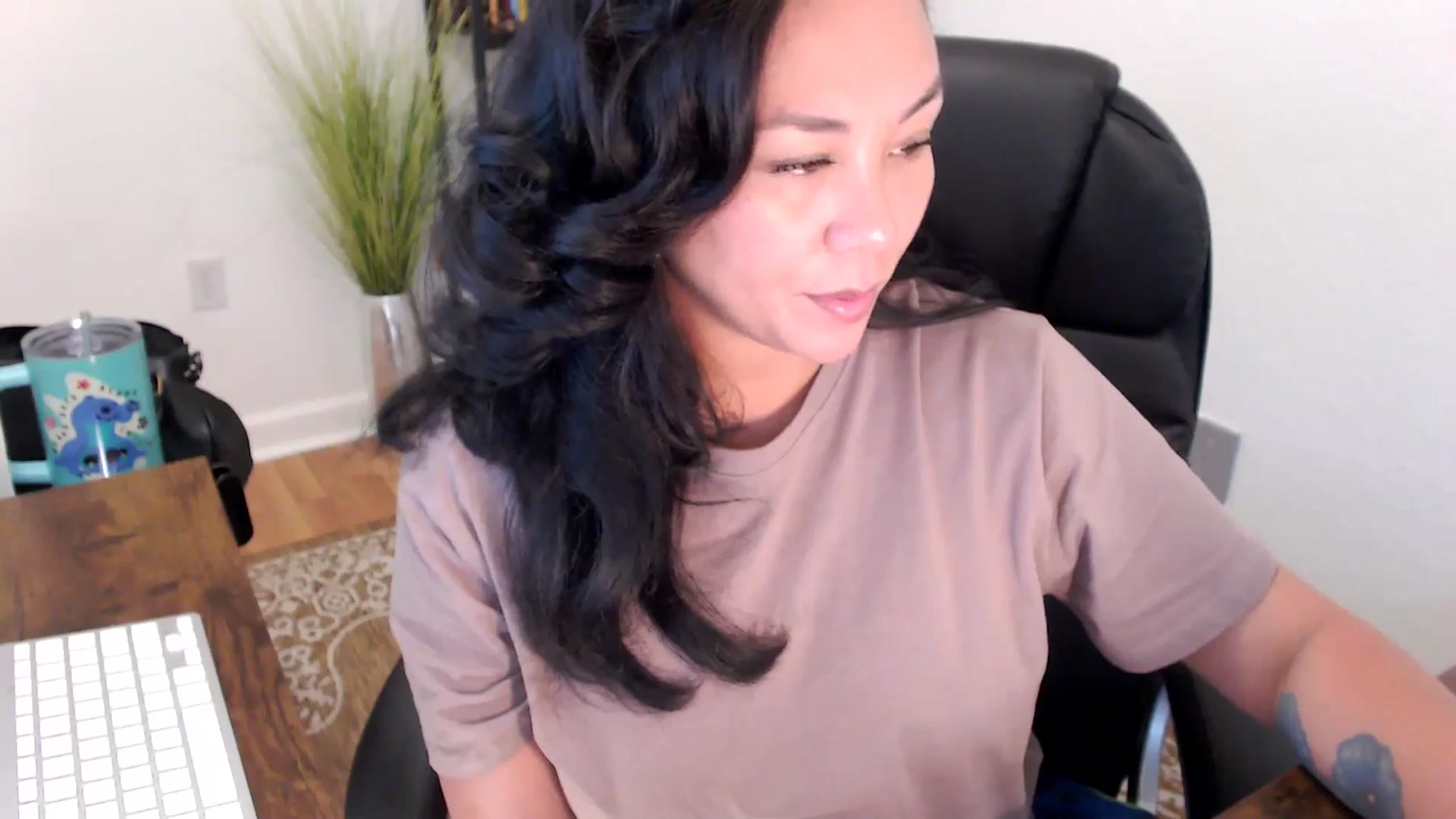 Gallery image thumbnail from MickaylaStar's myfreecams stream on, 05/09/2025, 19:53 image 8 of 20