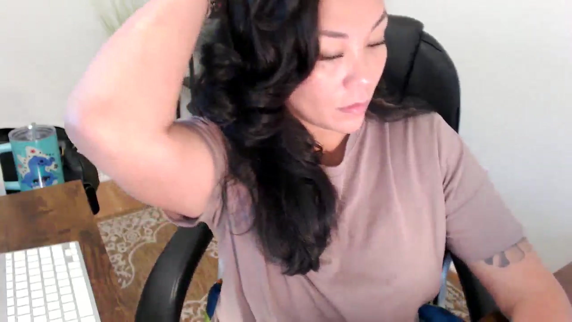 Gallery image thumbnail from MickaylaStar's myfreecams stream on, 05/09/2025, 19:53 image 18 of 20