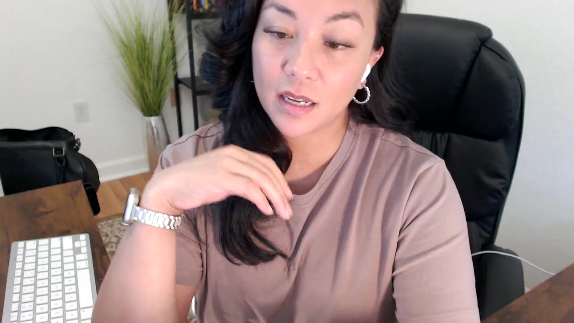 Gallery image thumbnail from MickaylaStar's myfreecams stream on, 05/09/2025, 21:48 image 11 of 20