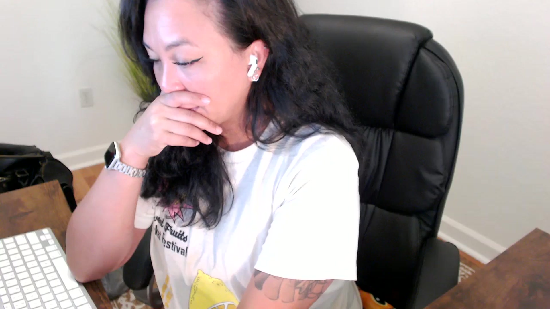 Gallery image thumbnail from MickaylaStar's myfreecams stream on, 05/12/2025, 20:17 image 20 of 20