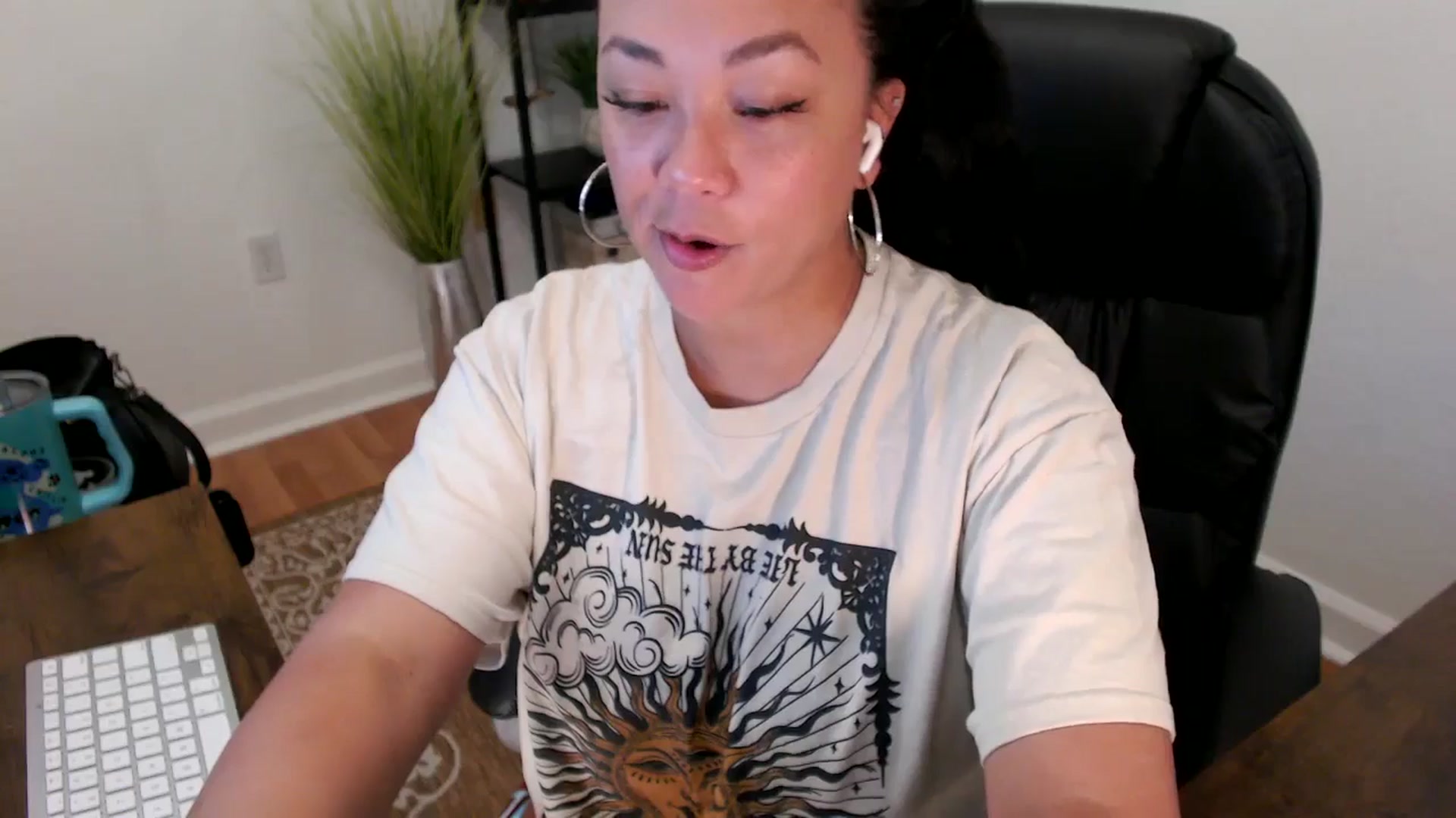Gallery image thumbnail from MickaylaStar's myfreecams stream on, 05/14/2025, 16:04 image 11 of 20